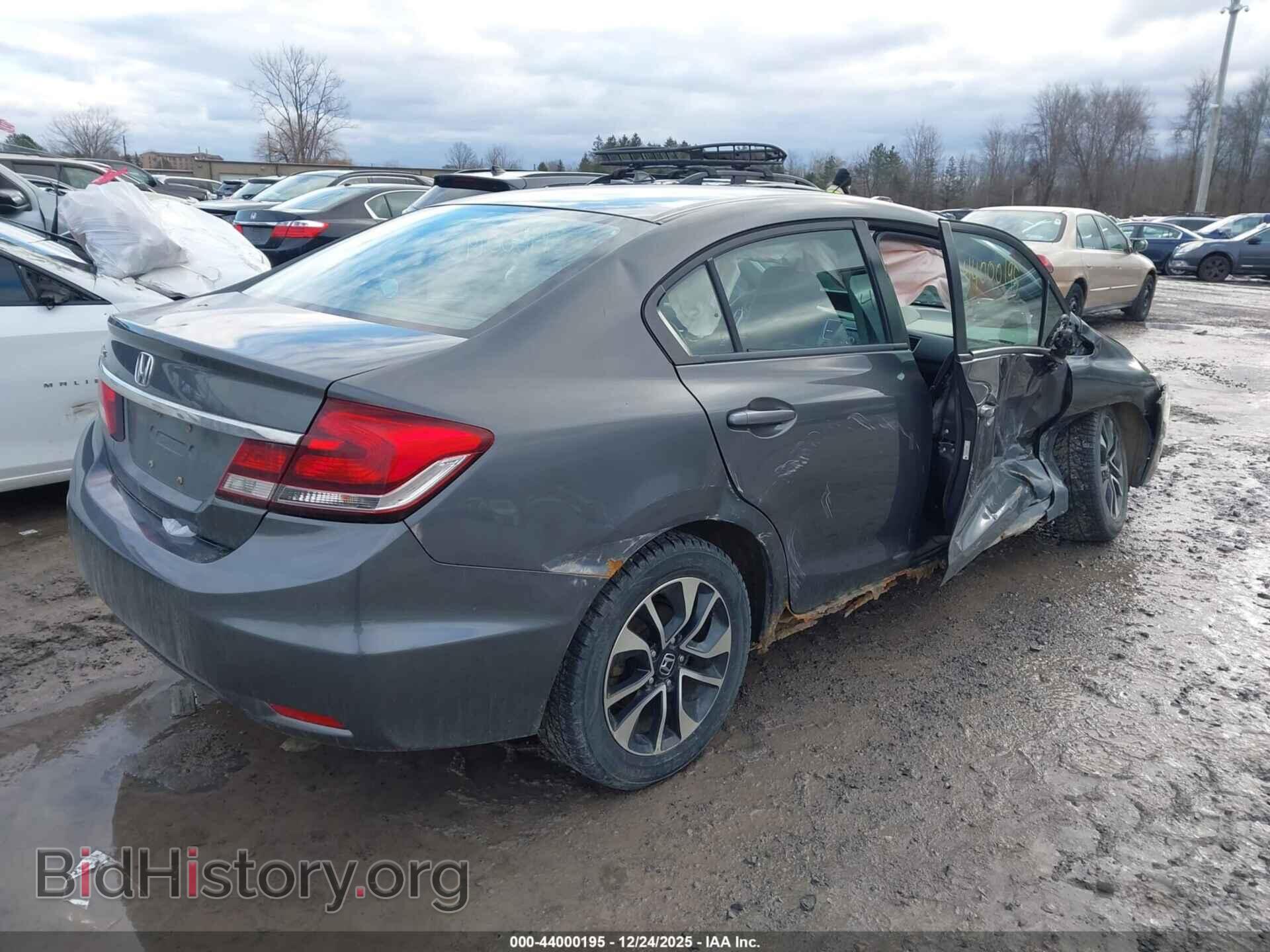 2013 HONDA CIVIC - VIN: 2HGFB2F94DH533686 - Фото 4