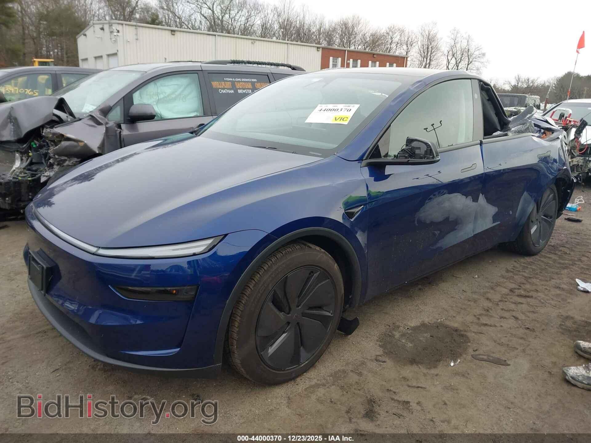 2026 TESLA MODEL Y - VIN: 7SAYGDEE8TF412119 - Фото 2