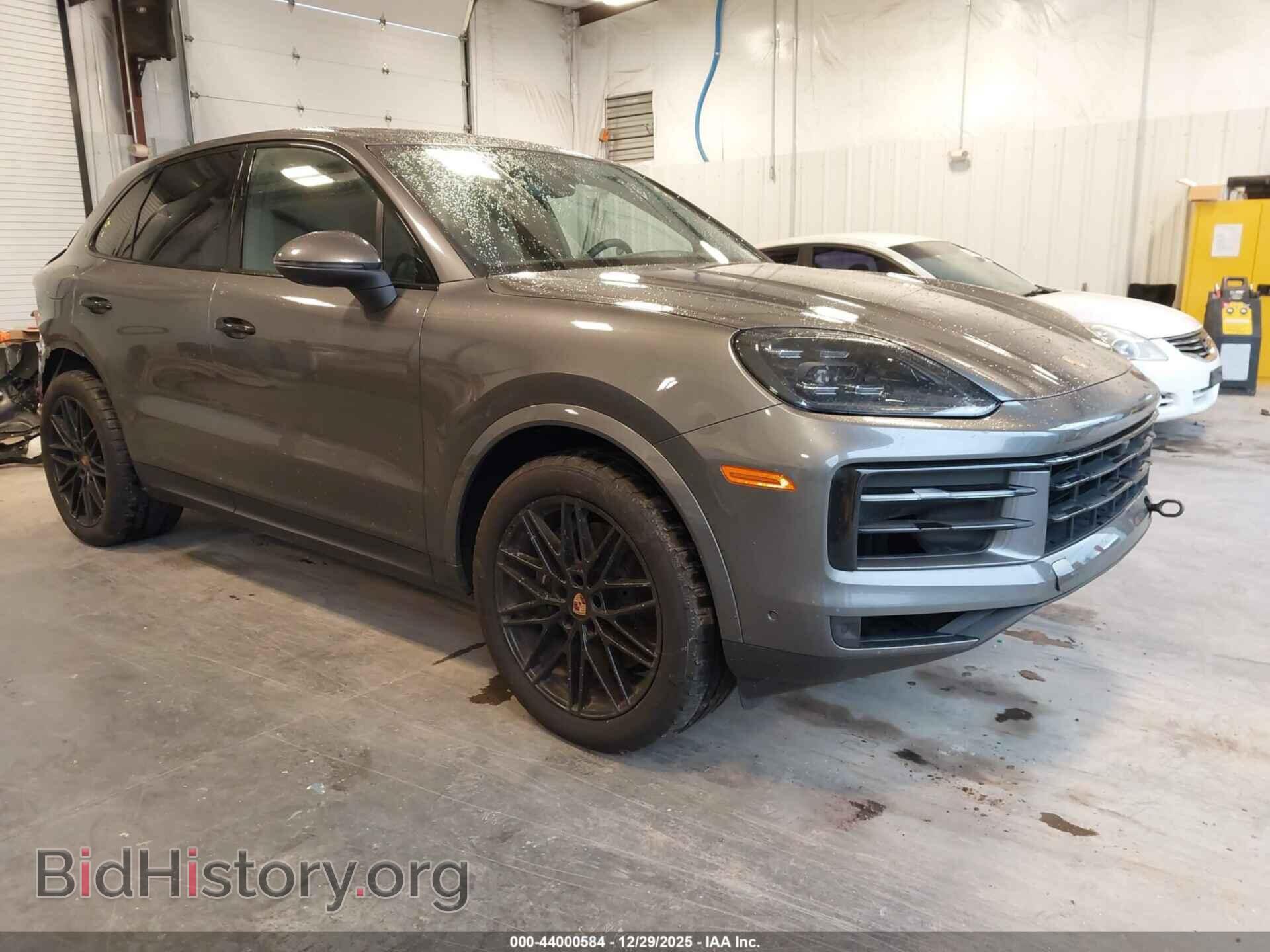 Photo WP1AA2AY7SDA02422 - PORSCHE CAYENNE 2025