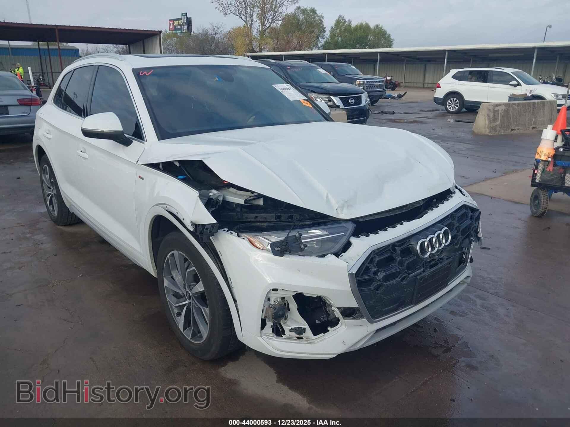 Фотография WA1EAAFY7P2069735 - AUDI Q5 2023