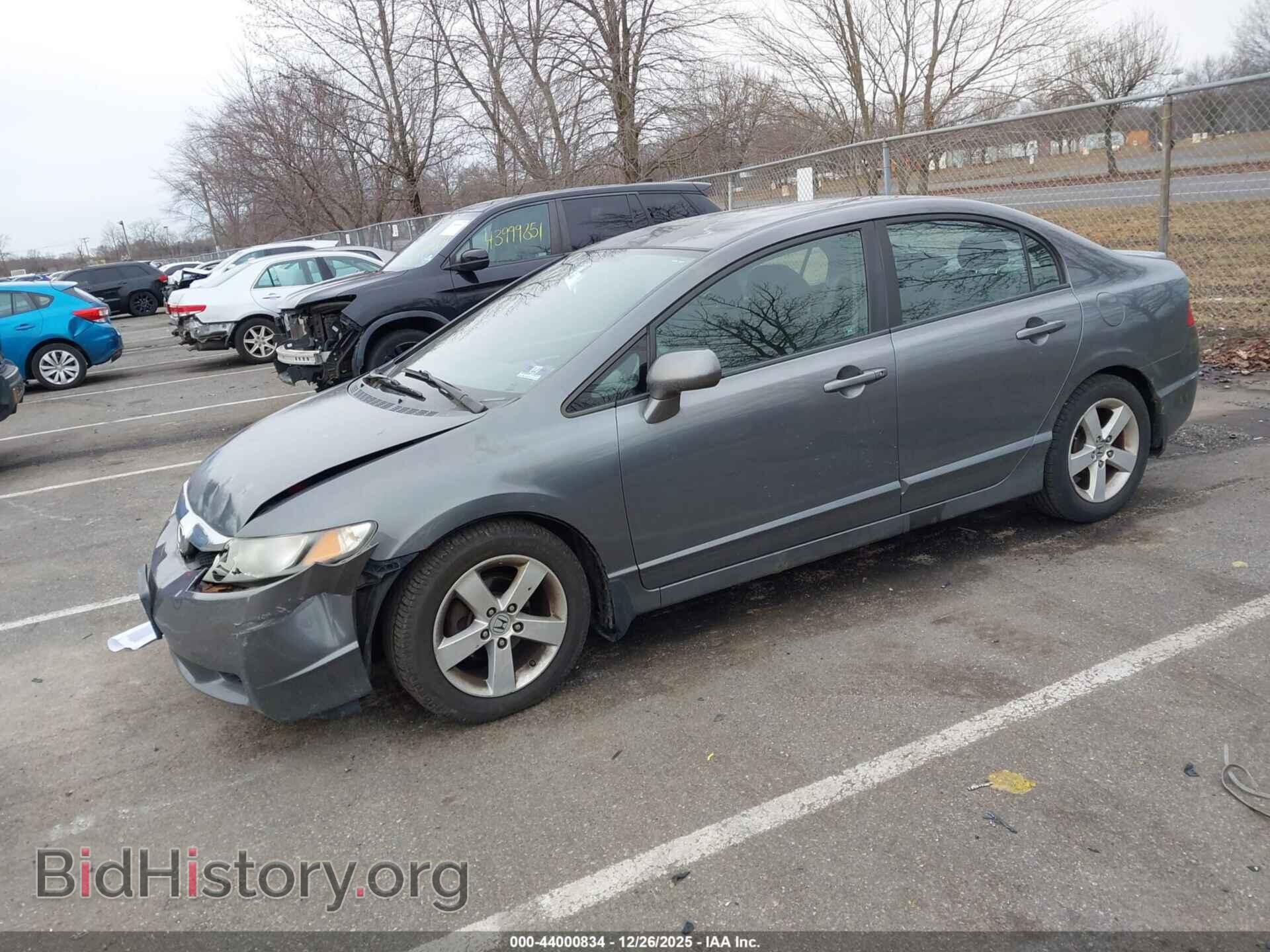 2010 HONDA CIVIC - VIN: 2HGFA1F67AH510739 - Фото 2