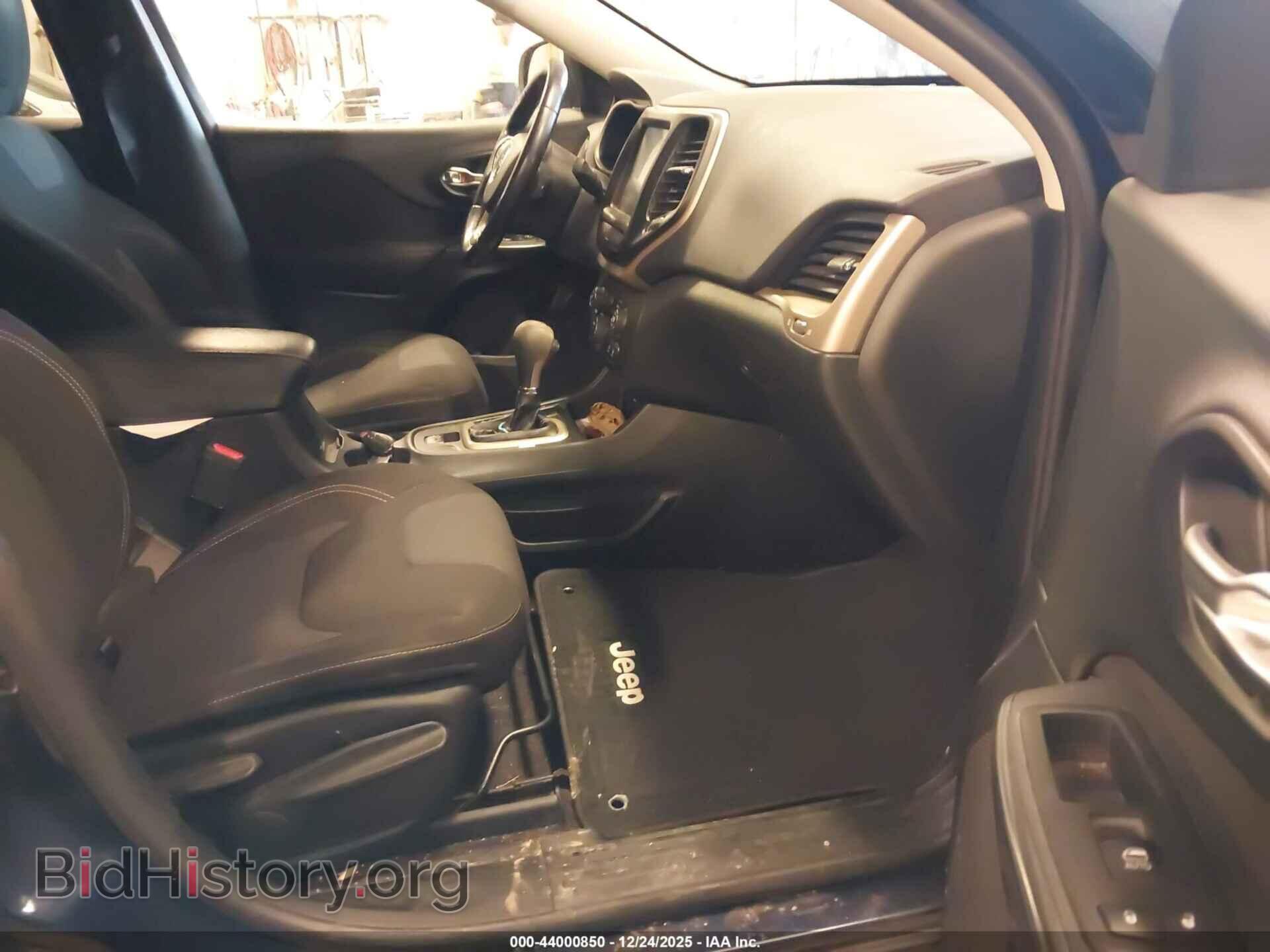 2016 JEEP CHEROKEE - VIN: 1C4PJLCS3GW370053 - Фото 5