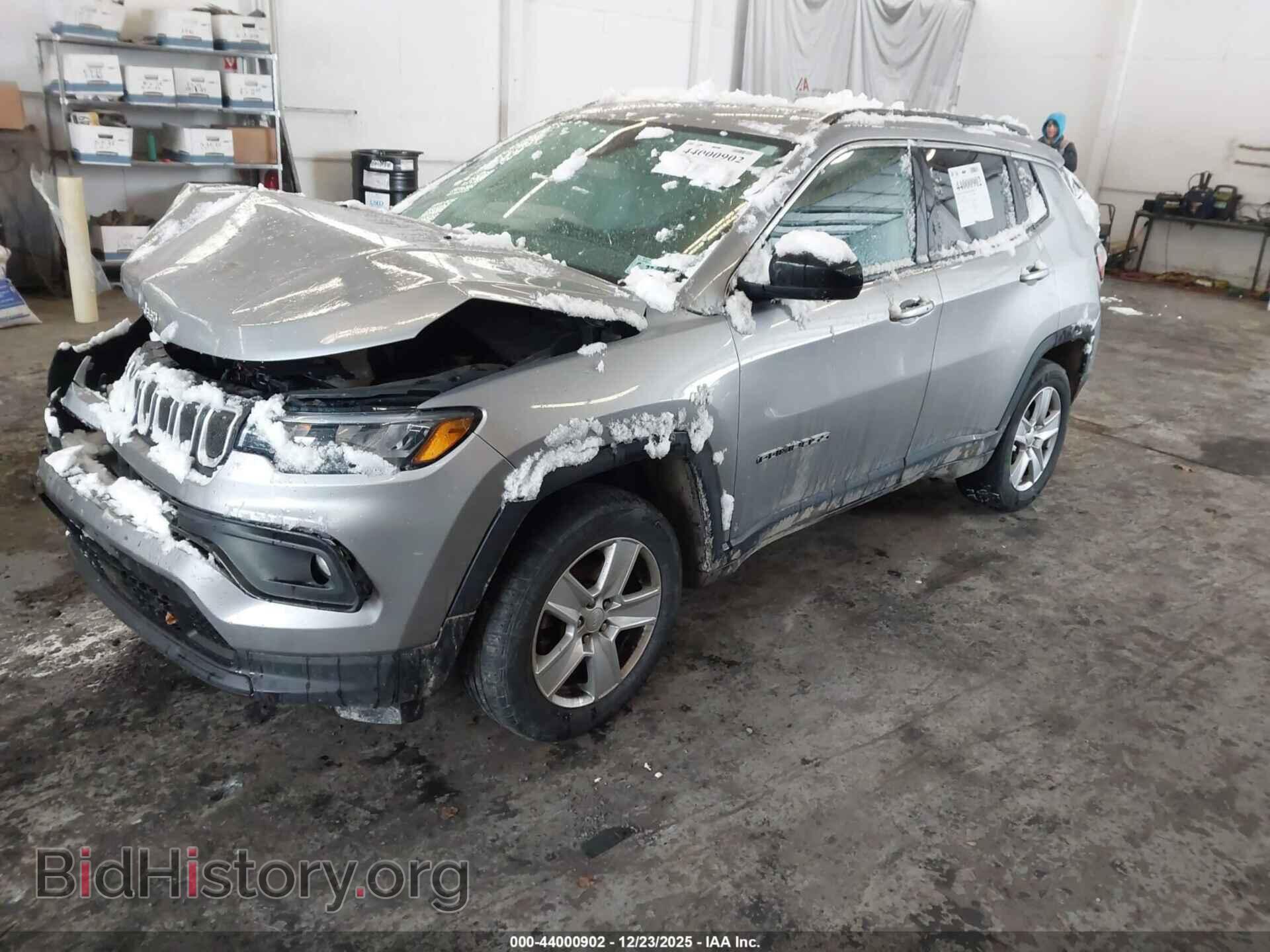 2022 JEEP COMPASS - VIN: 3C4NJDBB4NT136733 - Фото 2
