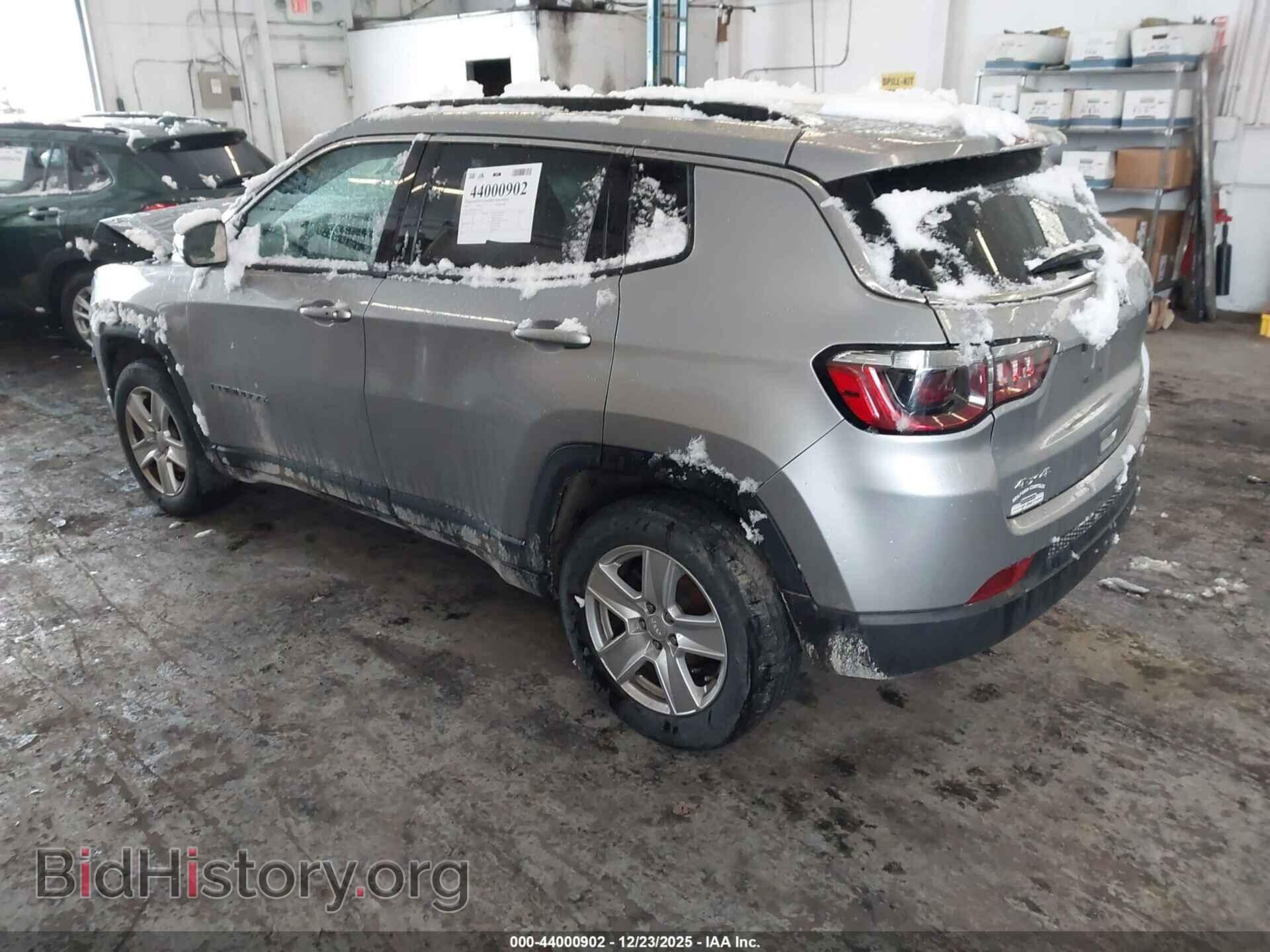 2022 JEEP COMPASS - VIN: 3C4NJDBB4NT136733 - Фото 3