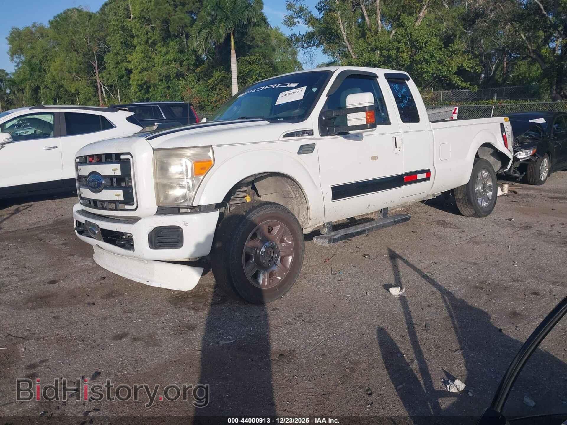 2011 FORD F-250 - VIN: 1FT7X2B61BEA83189 - Фото 2