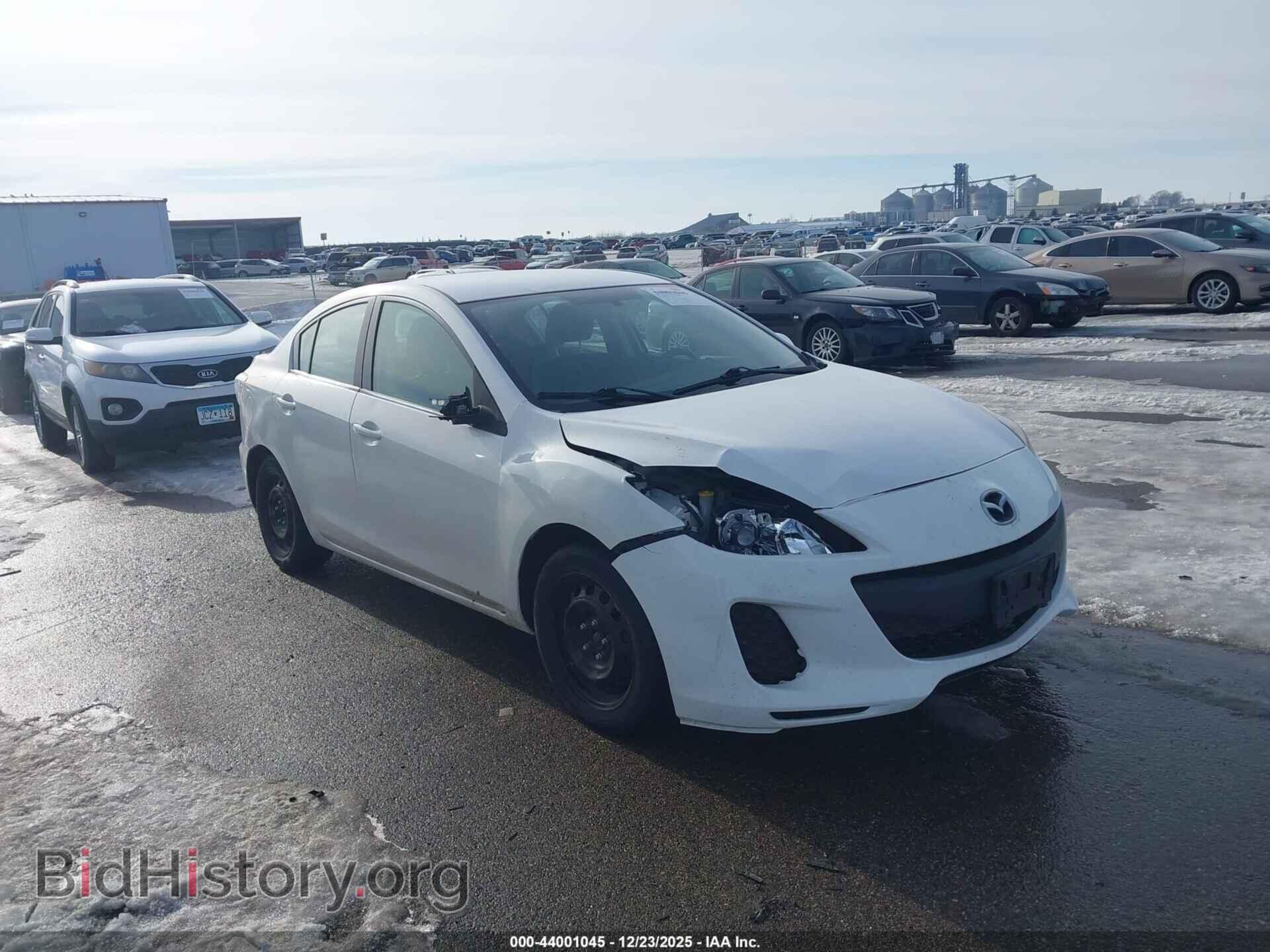 Фотография JM1BL1UF1C1529055 - MAZDA MAZDA3 2012