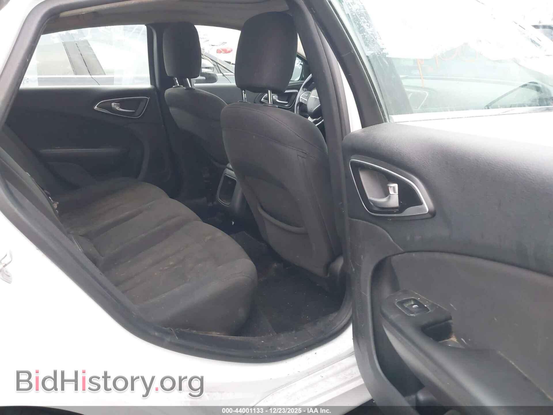 2016 CHRYSLER 200 - VIN: 1C3CCCAB0GN101997 - Фото 8