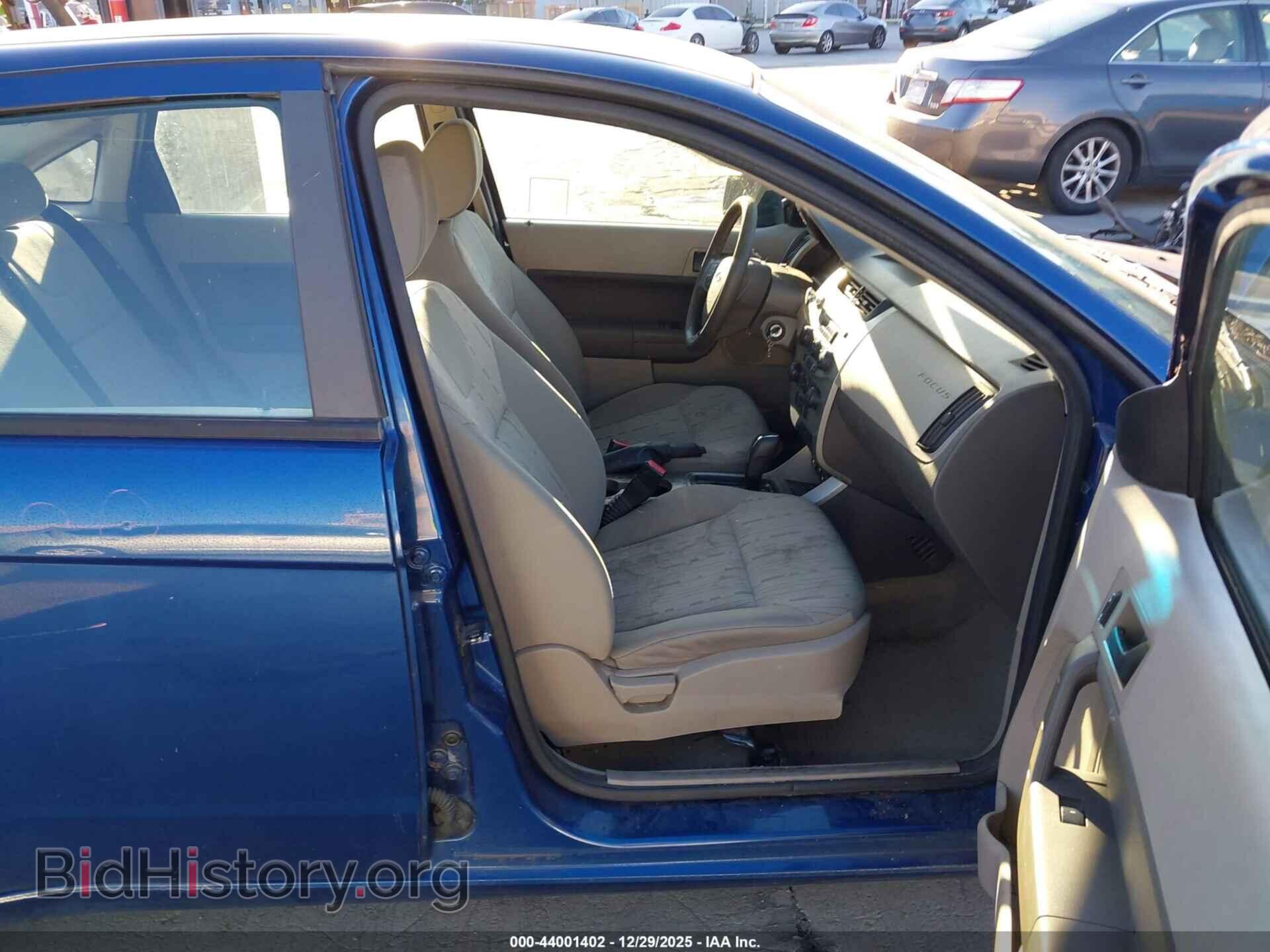 2009 FORD FOCUS - VIN: 1FAHP35N99W268341 - Фото 5