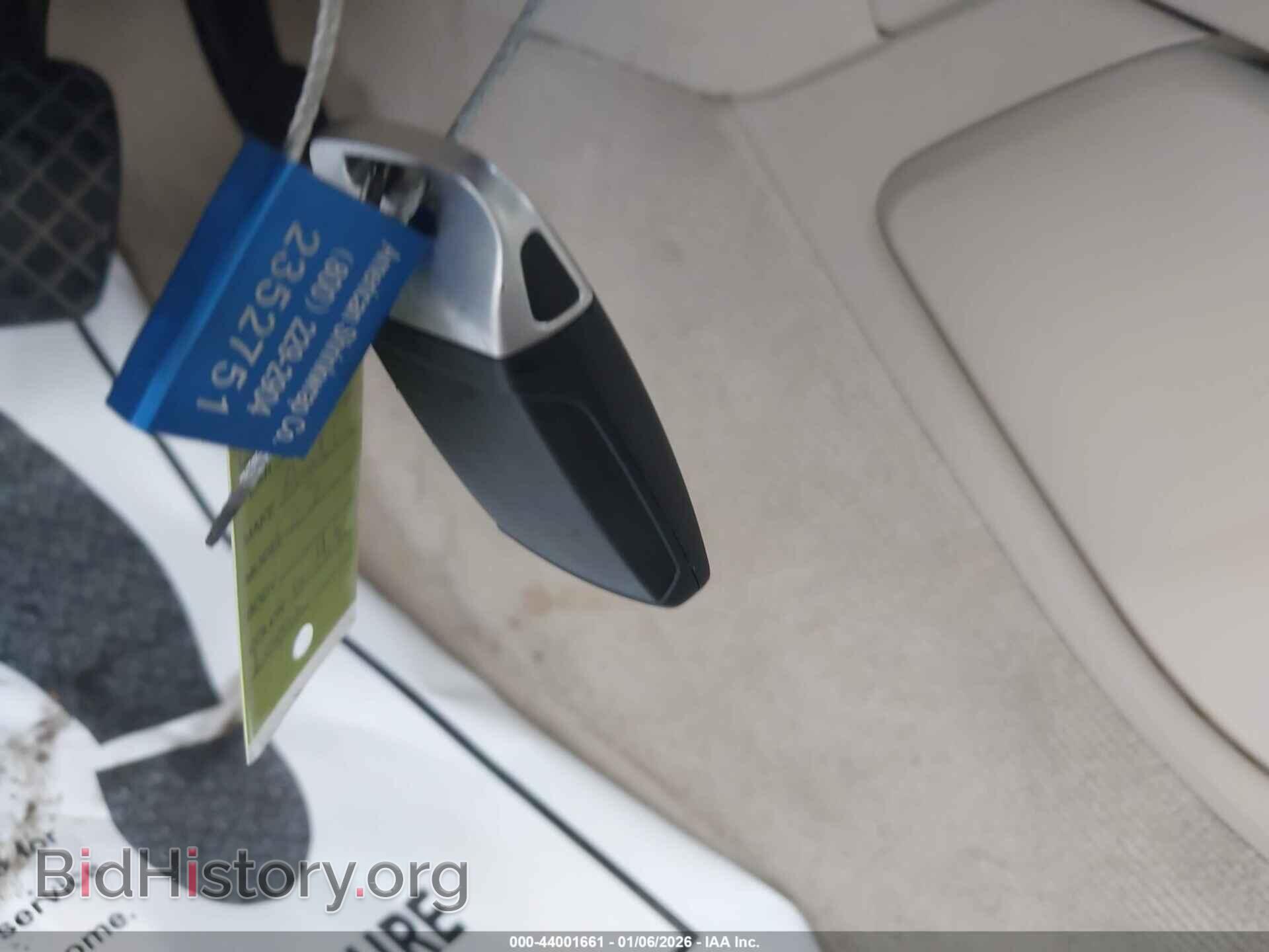 2019 AUDI Q7 - VIN: WA1VAAF78KD016627 - Фото 11