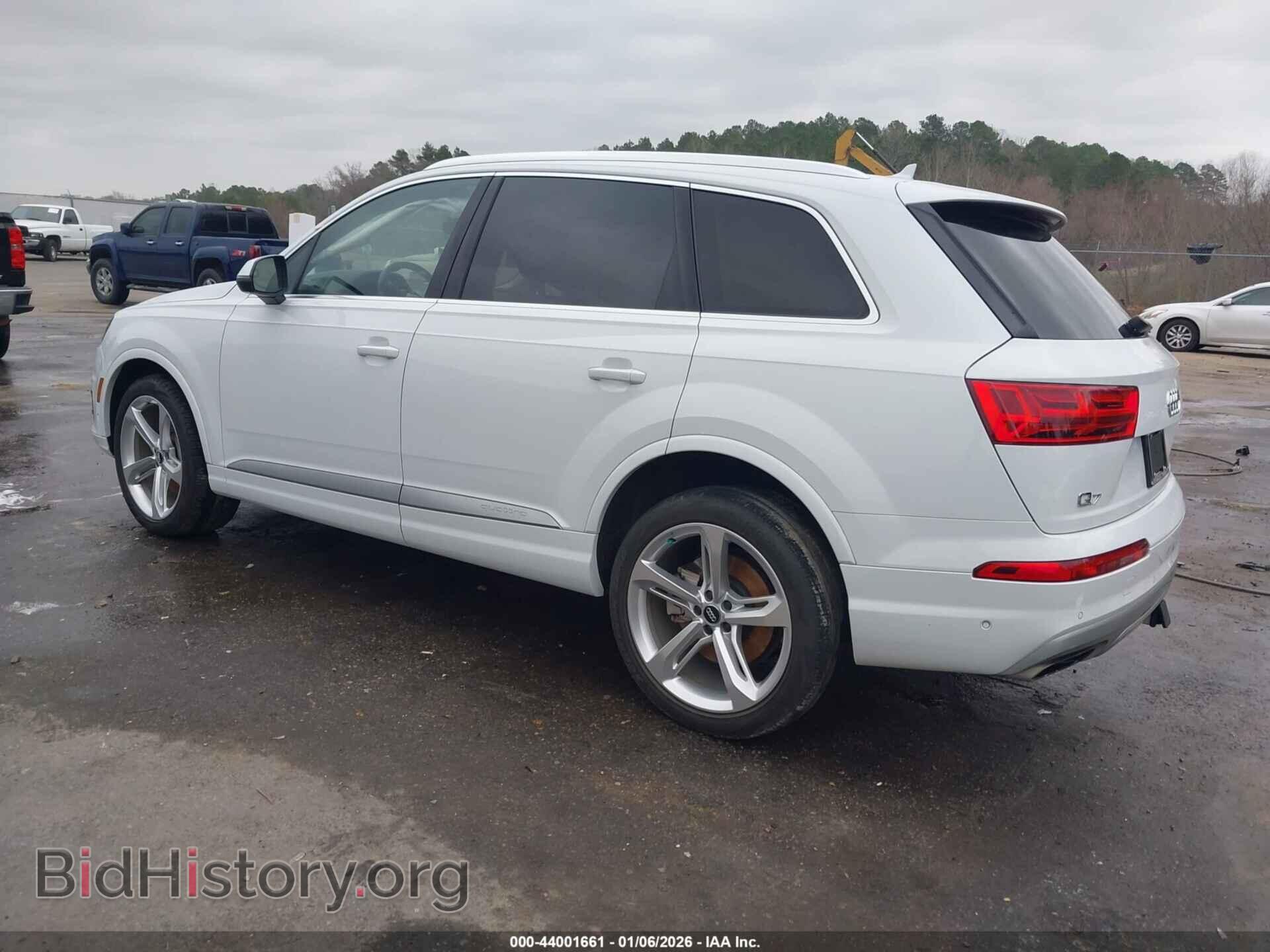2019 AUDI Q7 - VIN: WA1VAAF78KD016627 - Фото 3