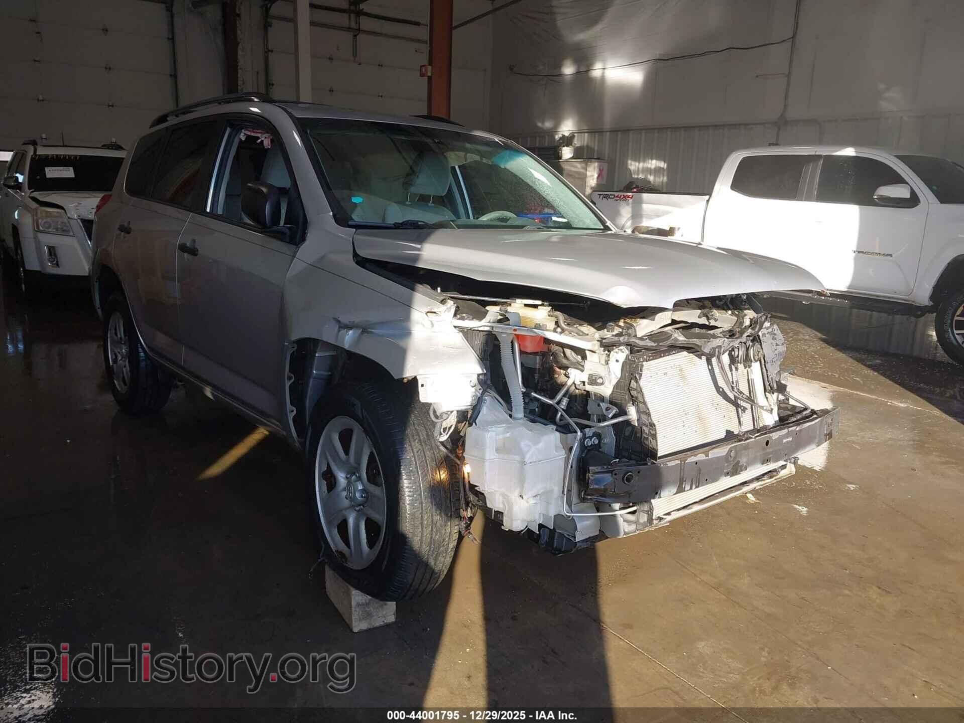 Фотография 2T3ZF4DV2CW147035 - TOYOTA RAV4 2012