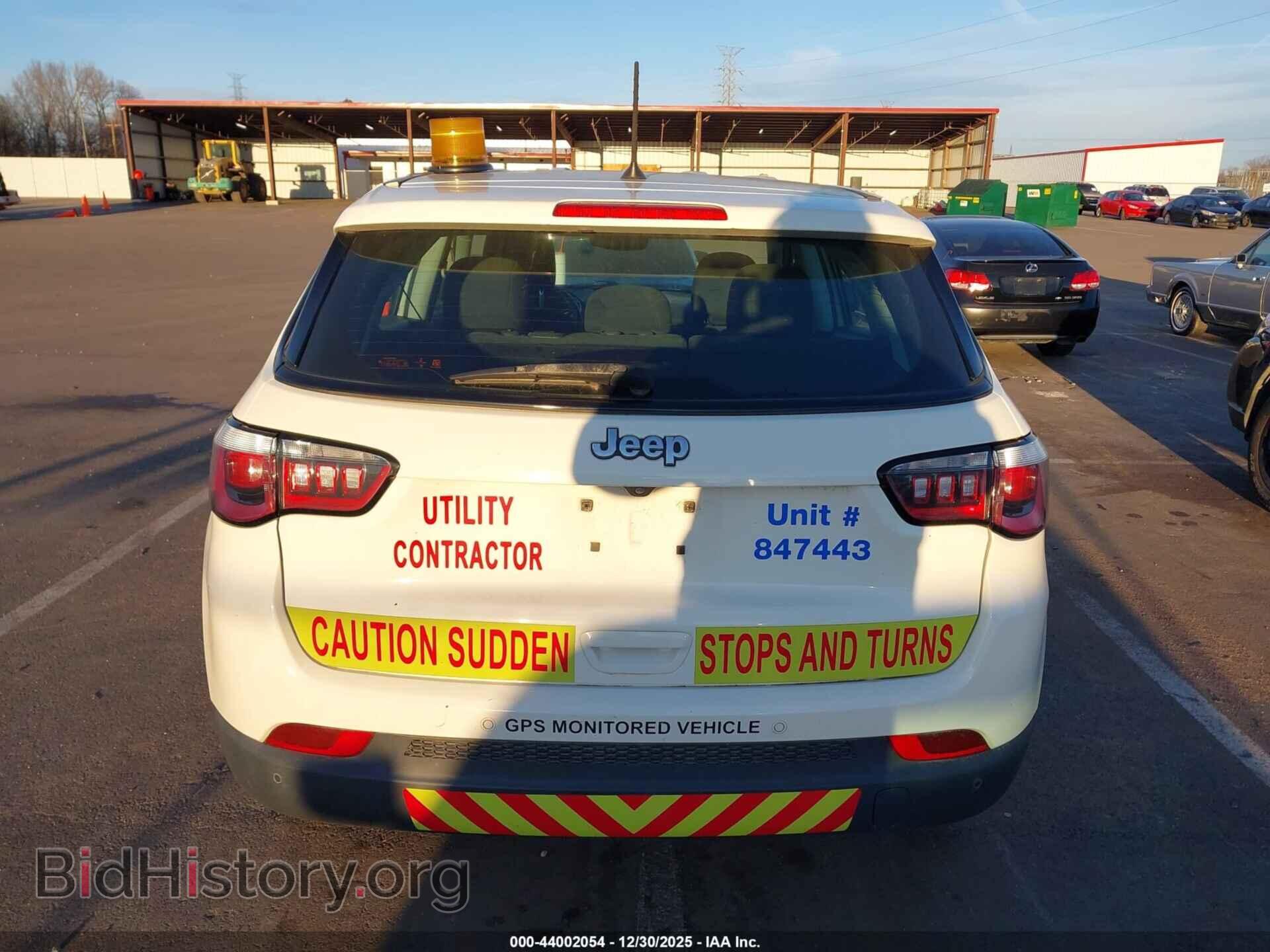 2018 JEEP COMPASS - VIN: 3C4NJCAB2JT318176 - Фото 16