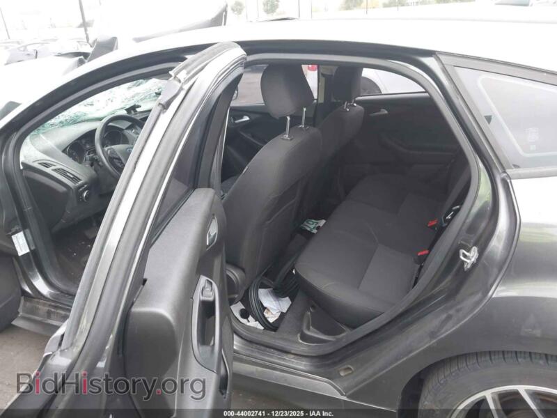 2016 Ford FOCUS (VIN 1FADP3K23GL362089) — photo 8 of 15