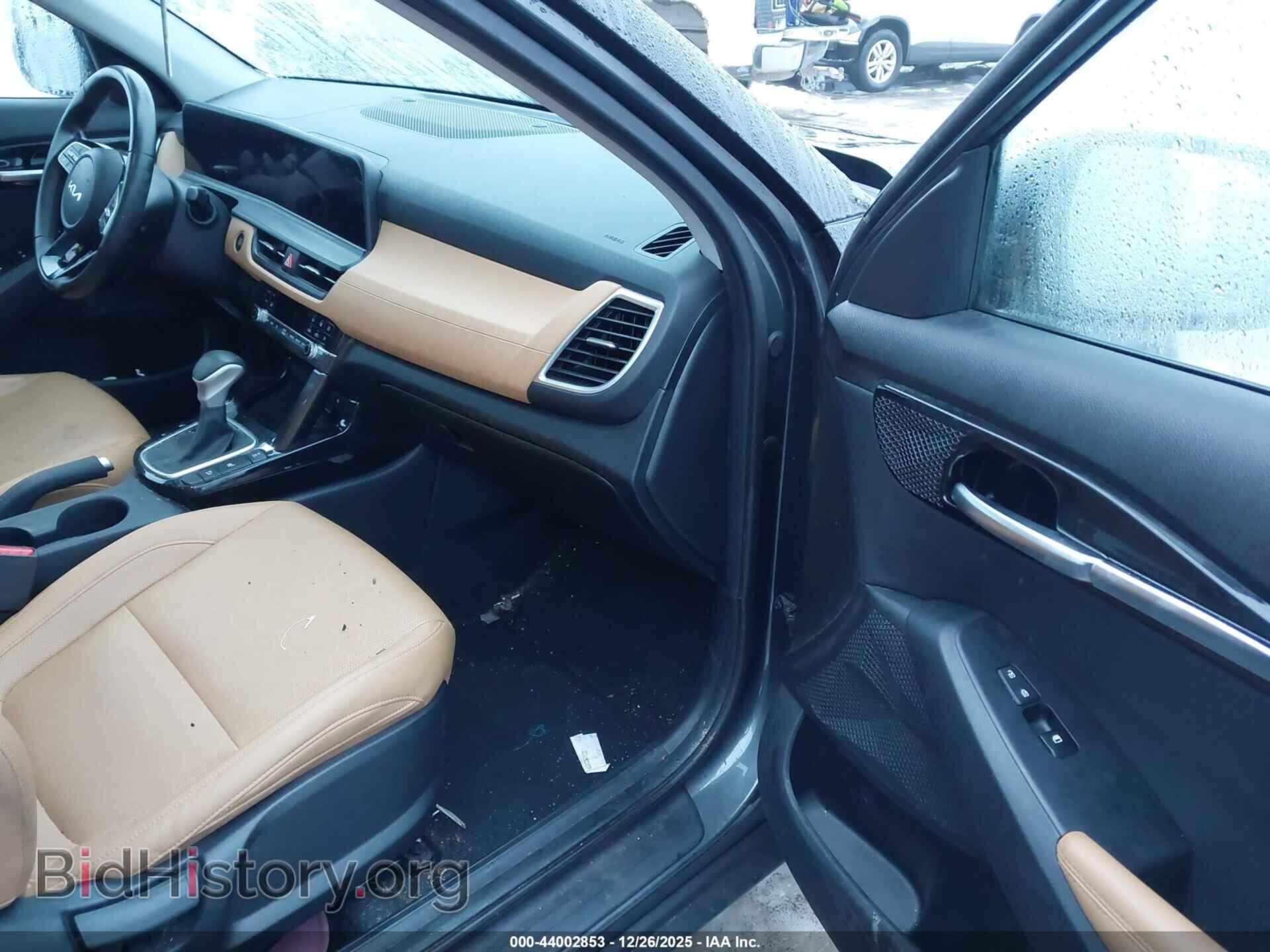 2024 KIA SELTOS - VIN: KNDERCAA7R7570005 - Фото 5