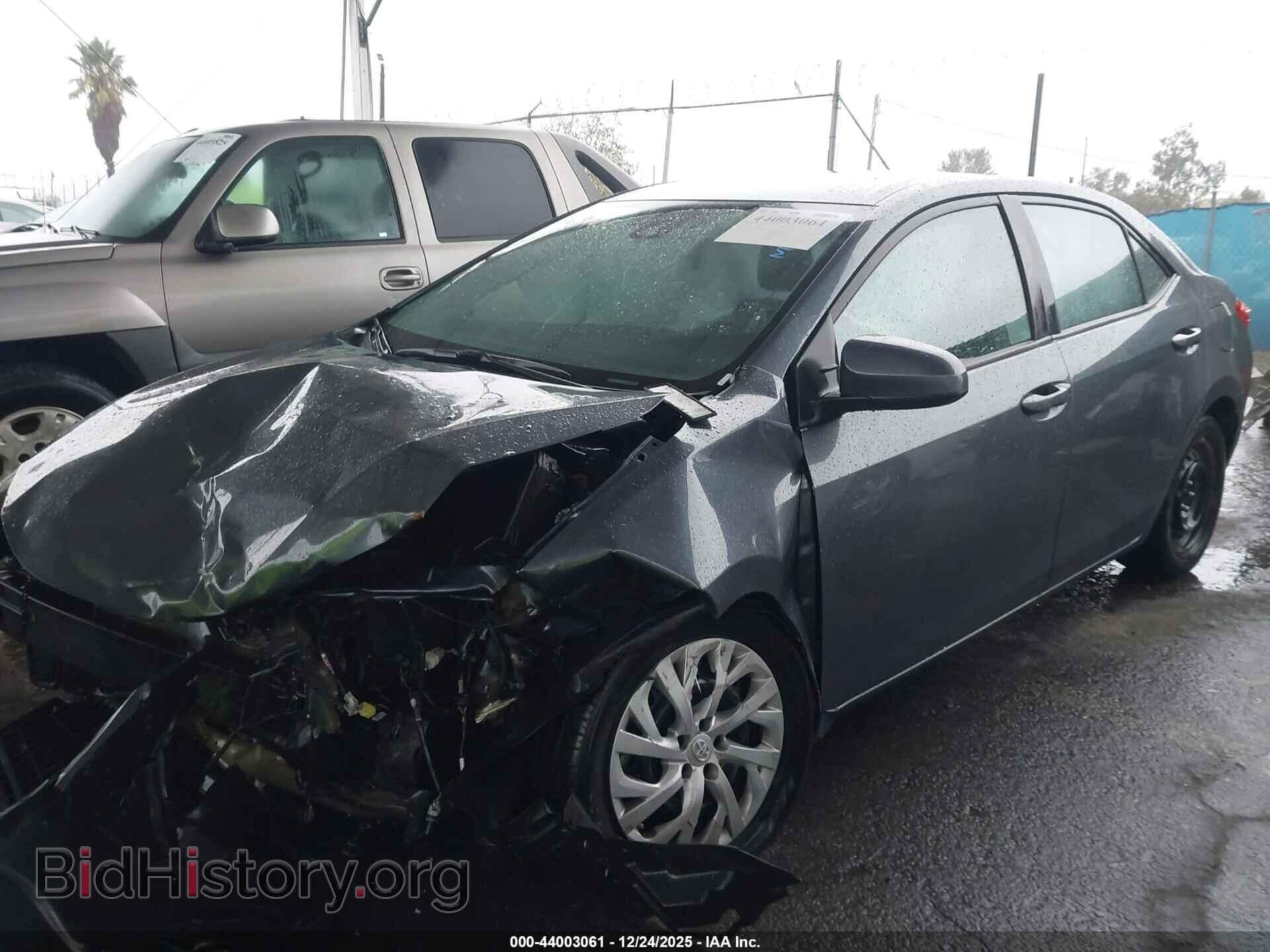2018 TOYOTA COROLLA - VIN: 2T1BURHE7JC073374 - Фото 2