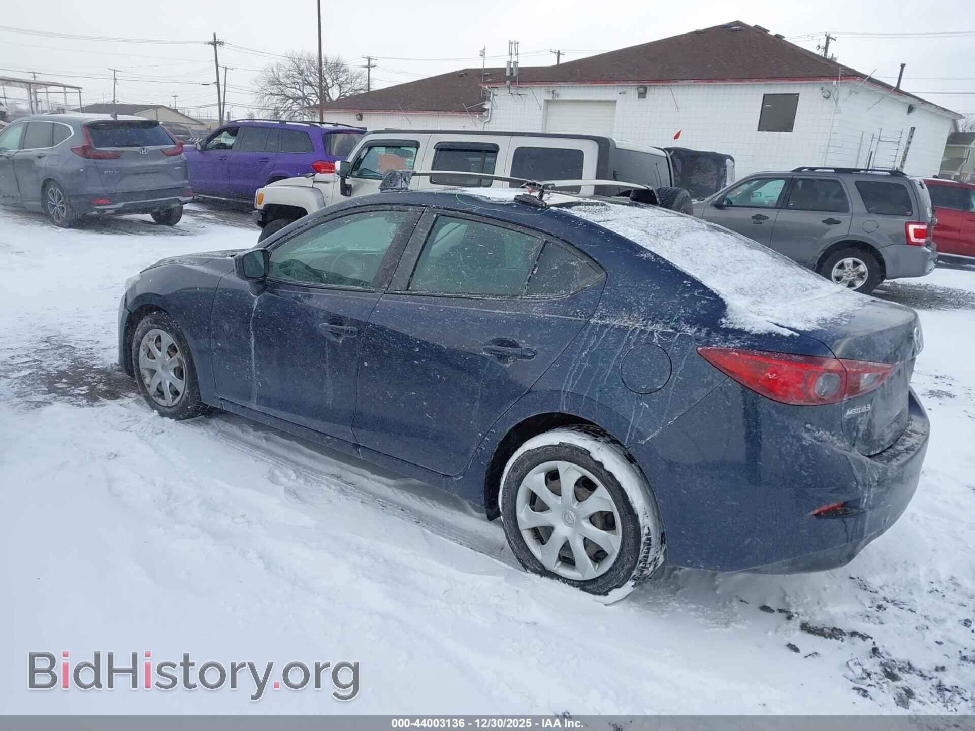2016 MAZDA MAZDA3 - VIN: 3MZBM1T73GM305993 - Фото 3