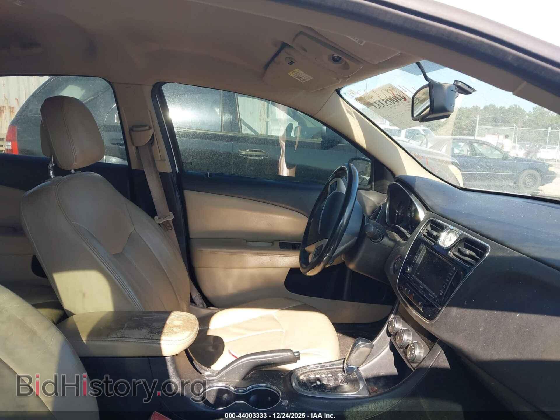 2012 CHRYSLER 200 - VIN: 1C3CCBCBXCN302369 - Фото 5