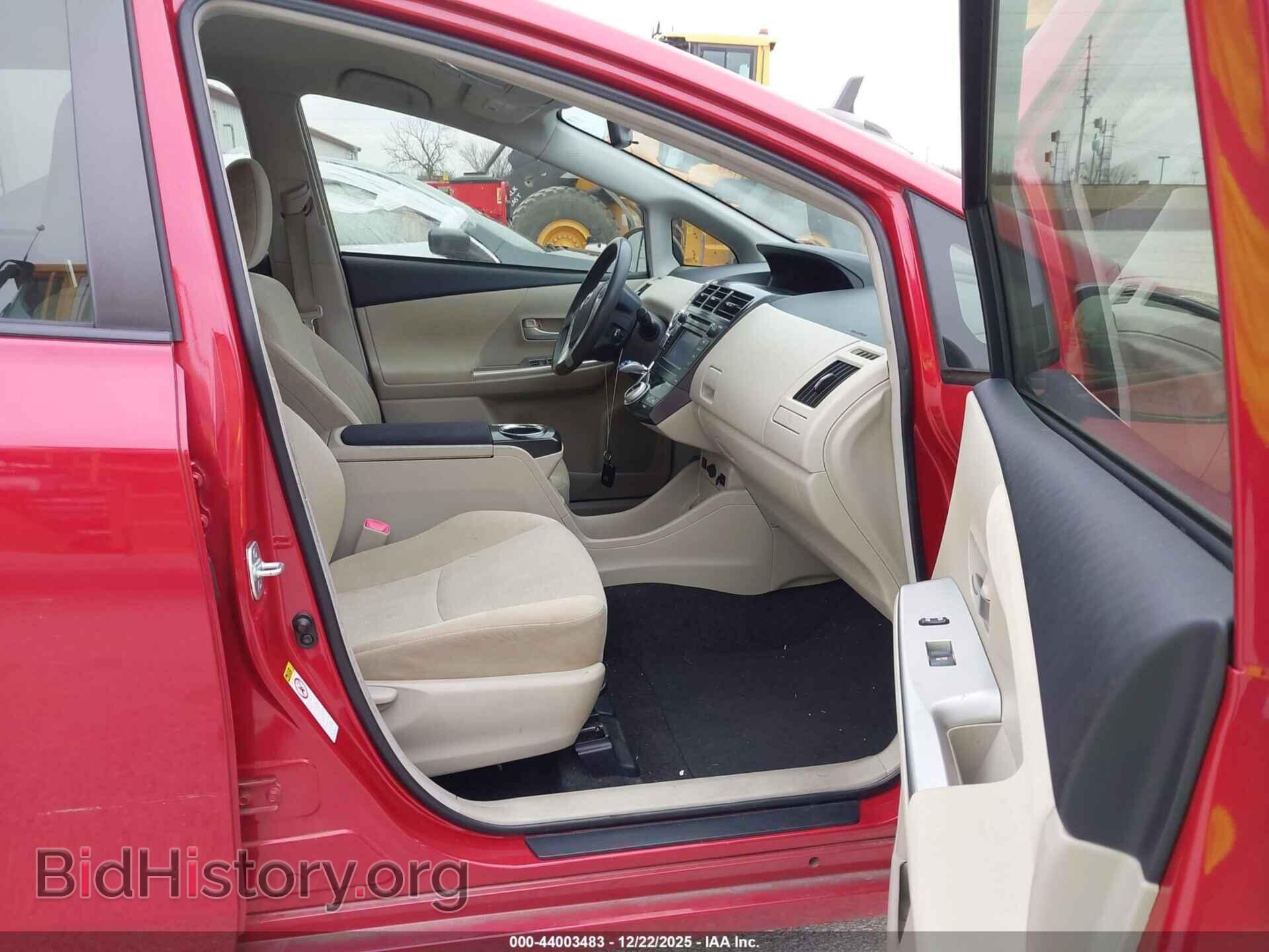 2014 TOYOTA PRIUS V - VIN: JTDZN3EU1E3307799 - Фото 5