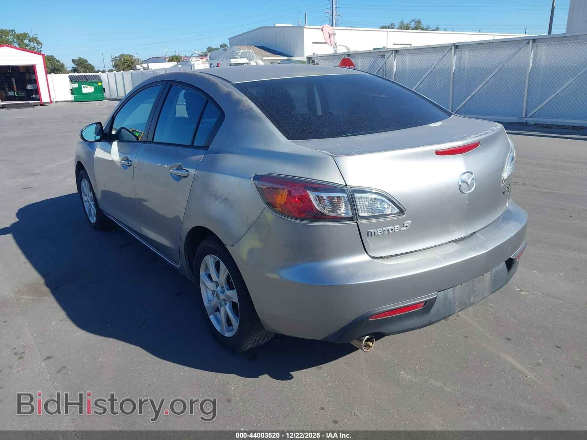 2011 MAZDA MAZDA3 - VIN: JM1BL1VFXB1442106 - Фото 3