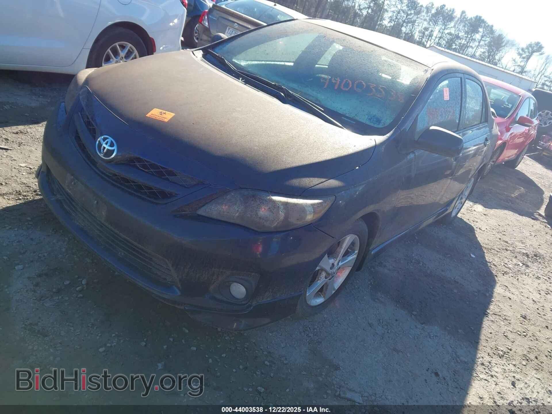 2011 TOYOTA COROLLA - VIN: 2T1BU4EE6BC619204 - Фото 2