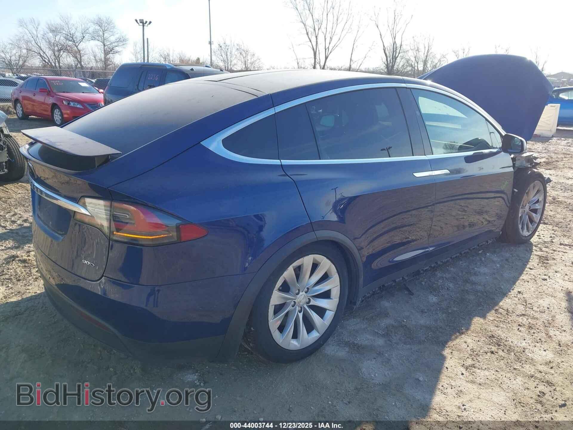 2016 TESLA MODEL X - VIN: 5YJXCDE2XGF025992 - Photo 4