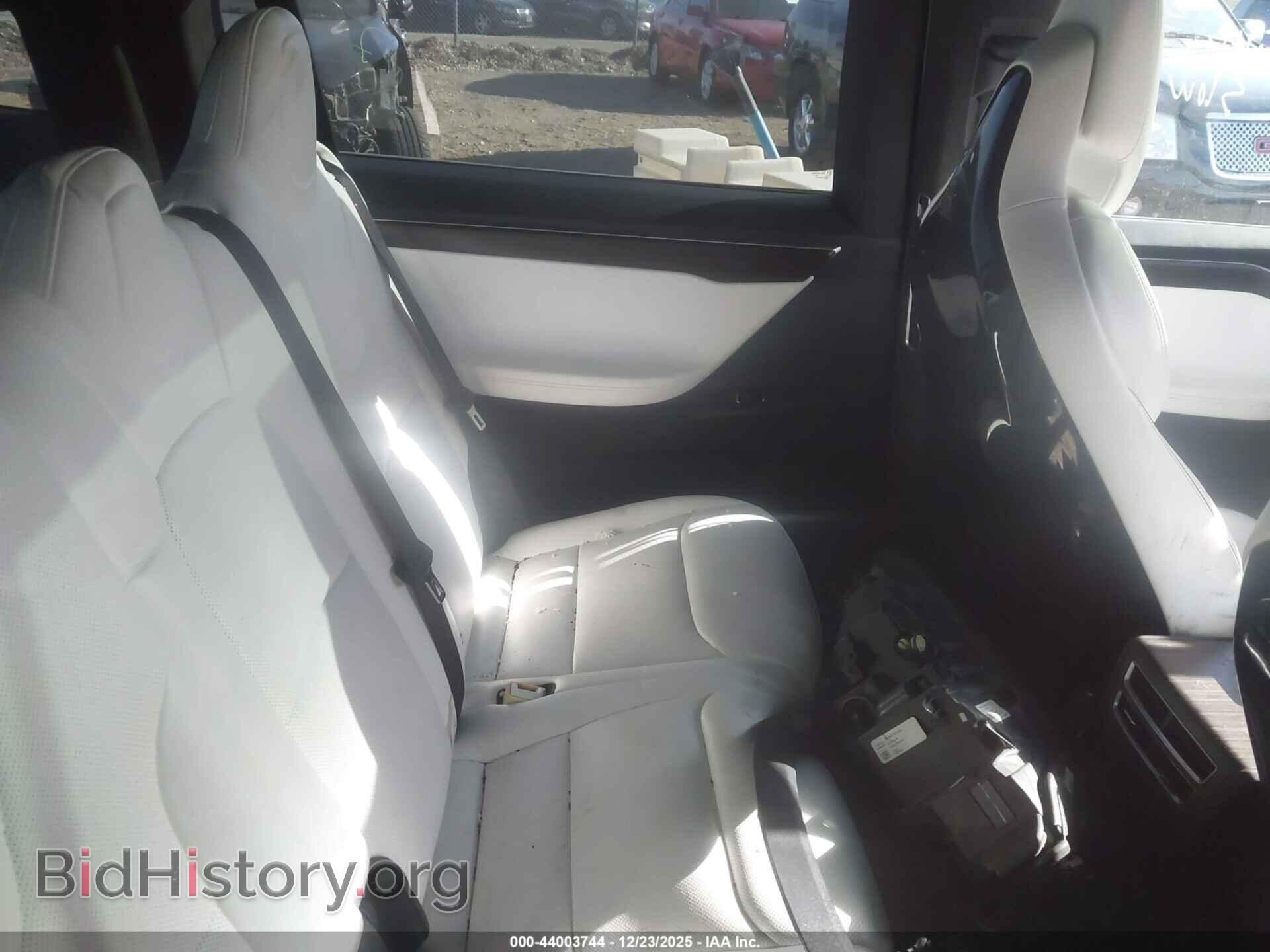 2016 TESLA MODEL X - VIN: 5YJXCDE2XGF025992 - Photo 8