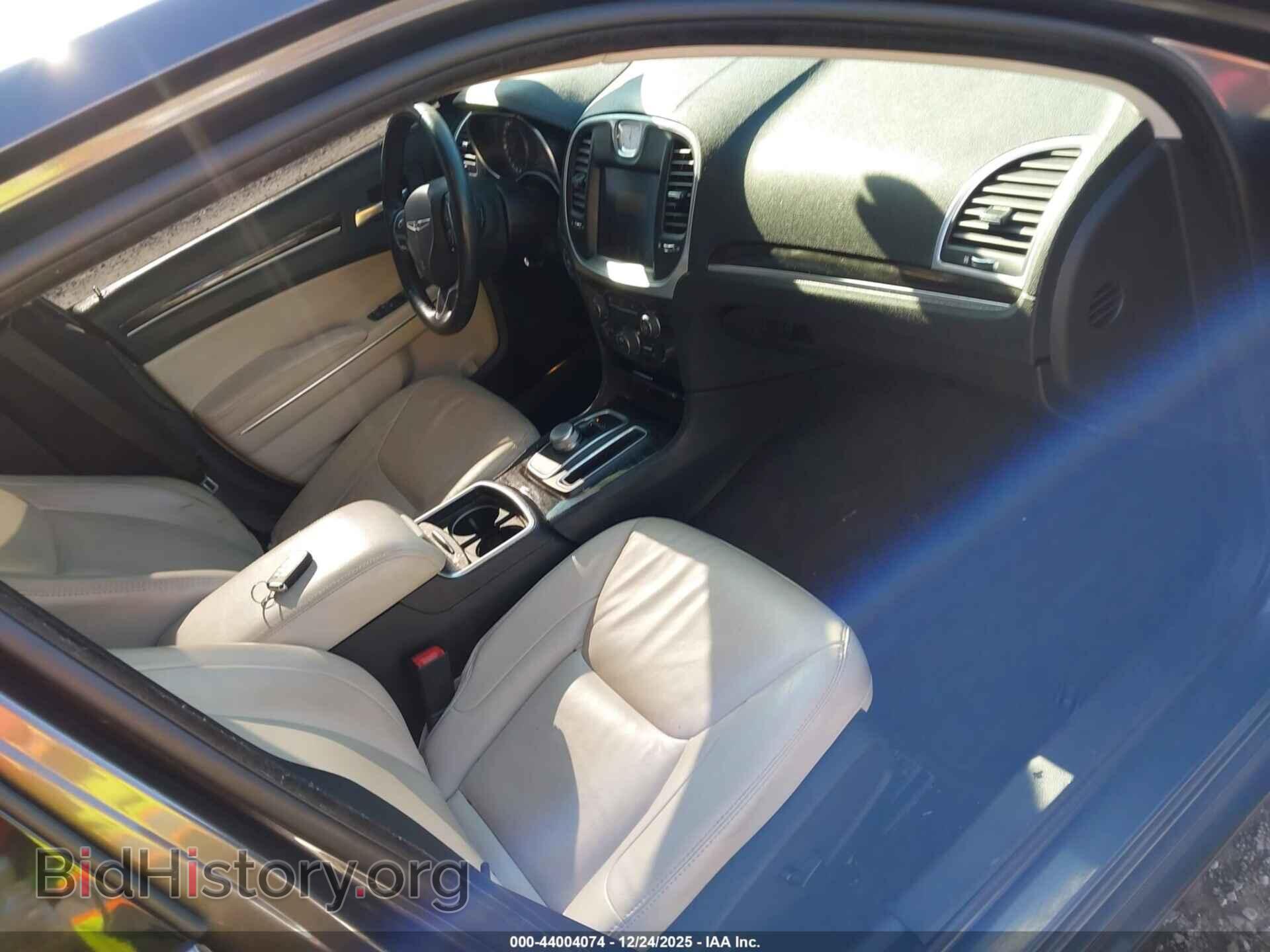 2015 CHRYSLER 300 - VIN: 2C3CCAAG9FH893722 - Фото 5