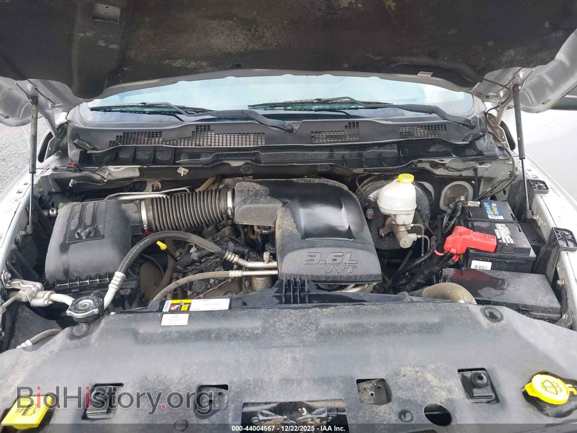 2016 RAM 1500 - VIN: 1C6RR6FG5GS382228 - Фото 10