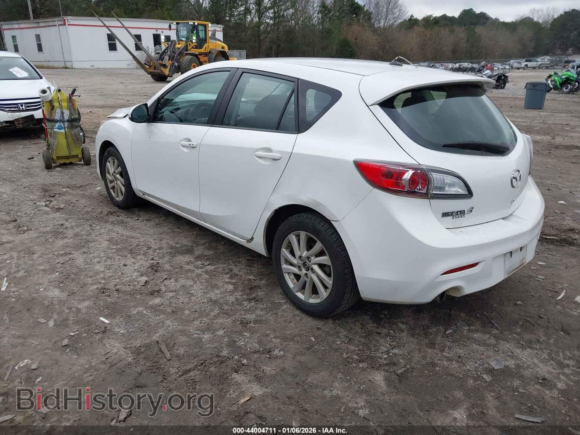 2013 MAZDA MAZDA3 - VIN: JM1BL1L75D1724782 - Фото 3