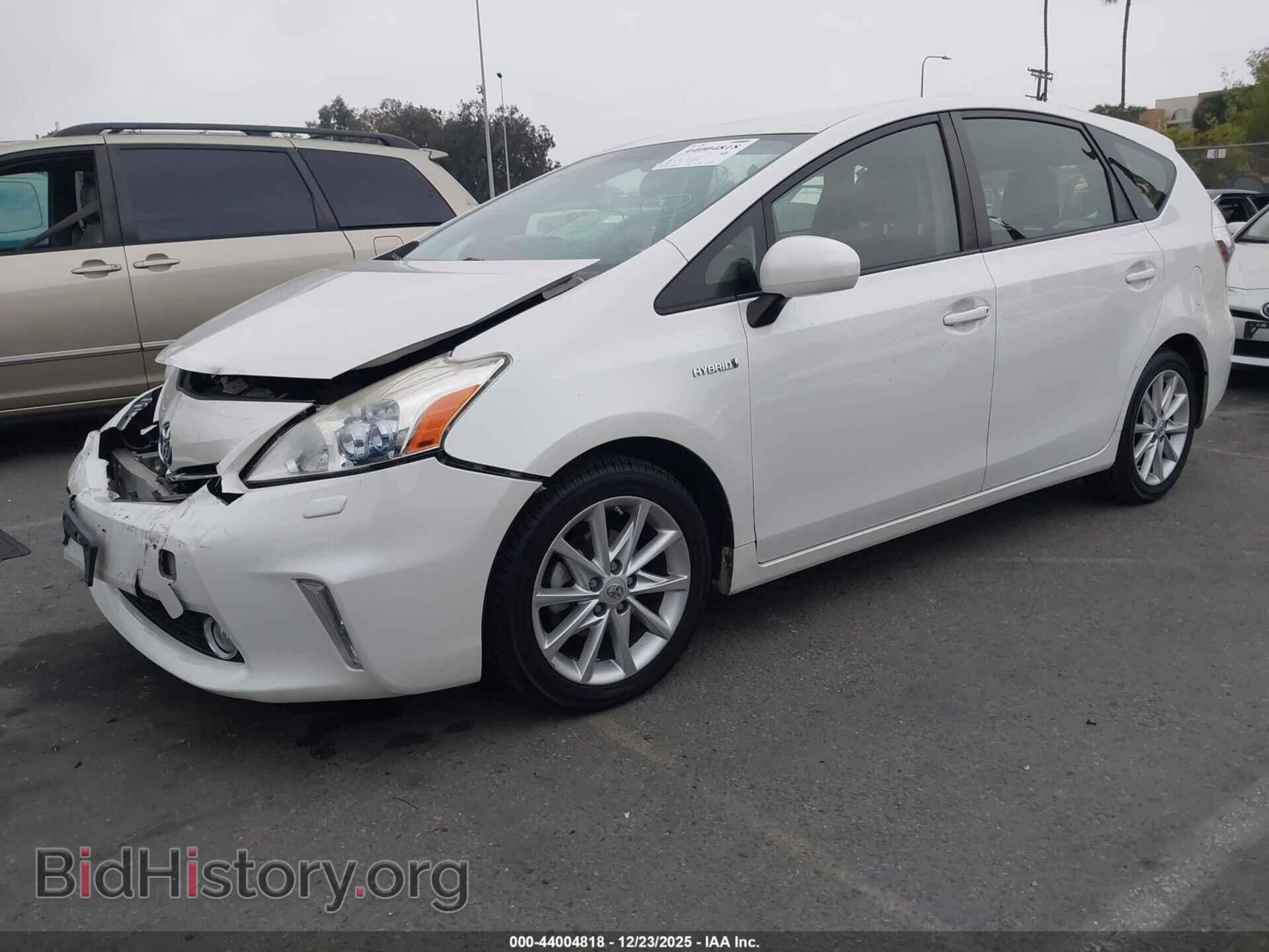 2012 TOYOTA PRIUS V - VIN: JTDZN3EU6C3144936 - Фото 2
