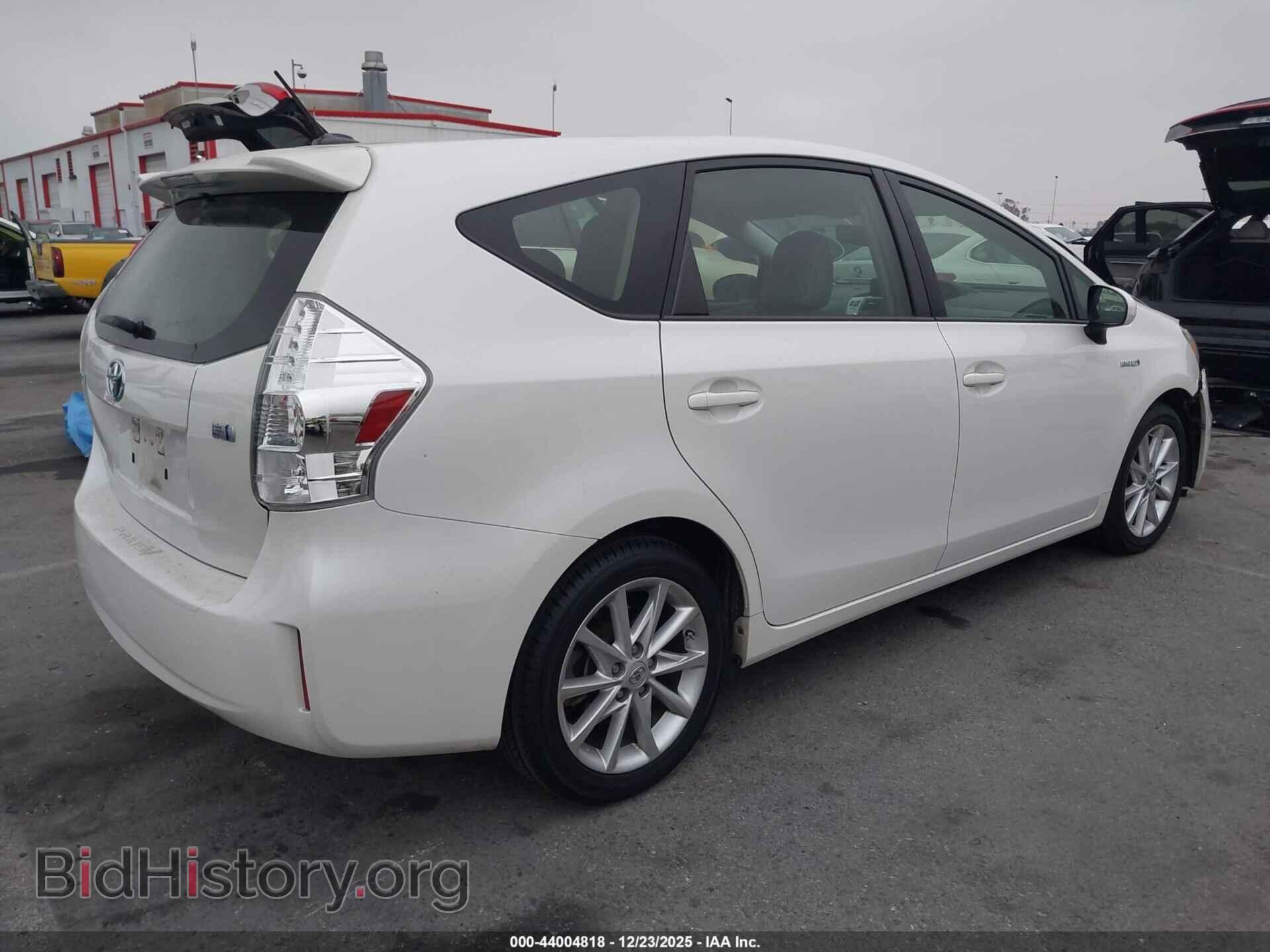 2012 TOYOTA PRIUS V - VIN: JTDZN3EU6C3144936 - Фото 4