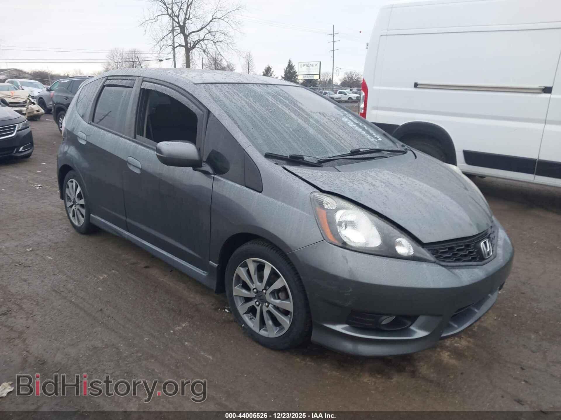 Фотография JHMGE8G52CC016332 - HONDA FIT 2012