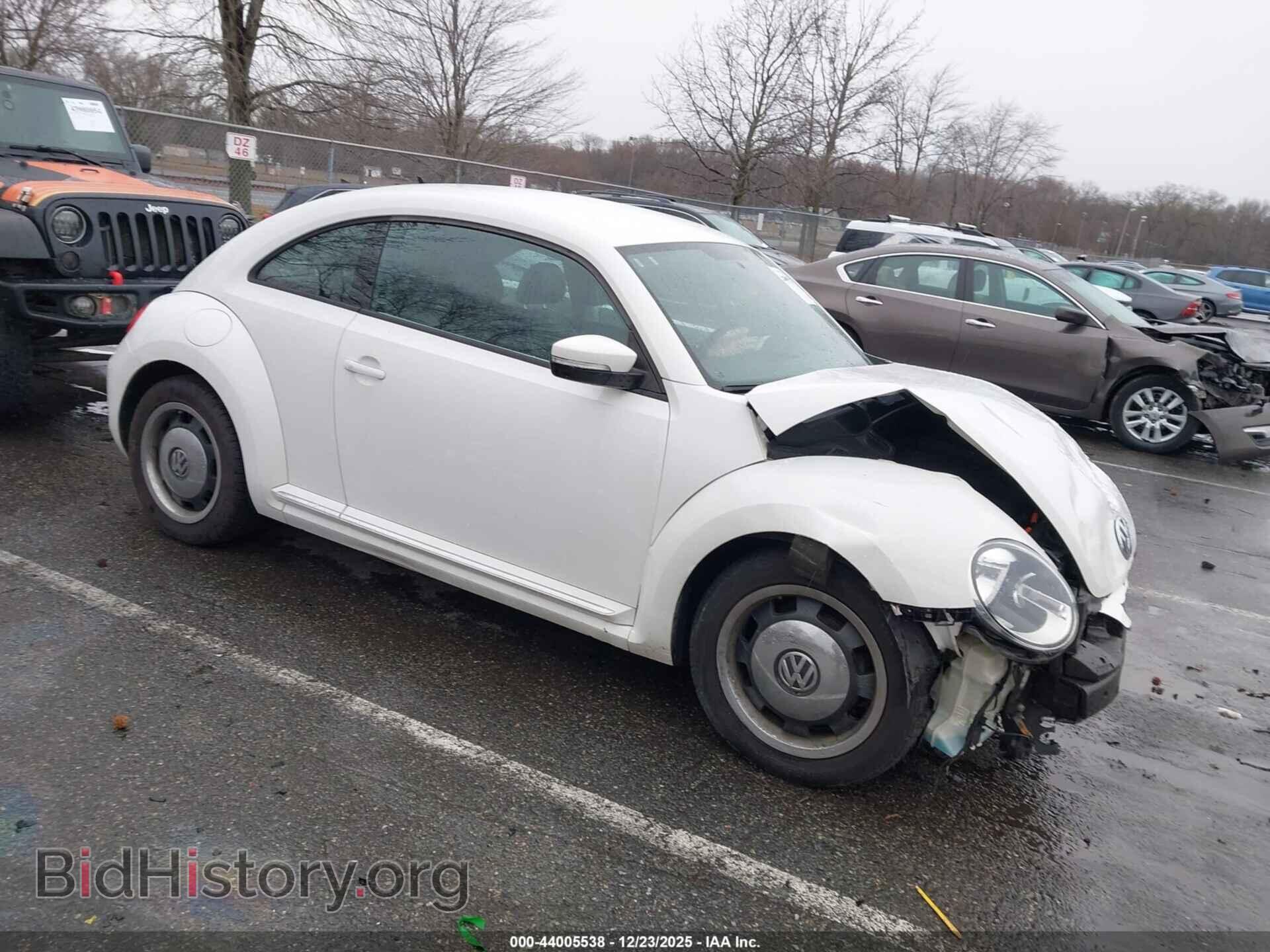 Фотография 3VWJP7AT9CM628025 - VOLKSWAGEN BEETLE 2012