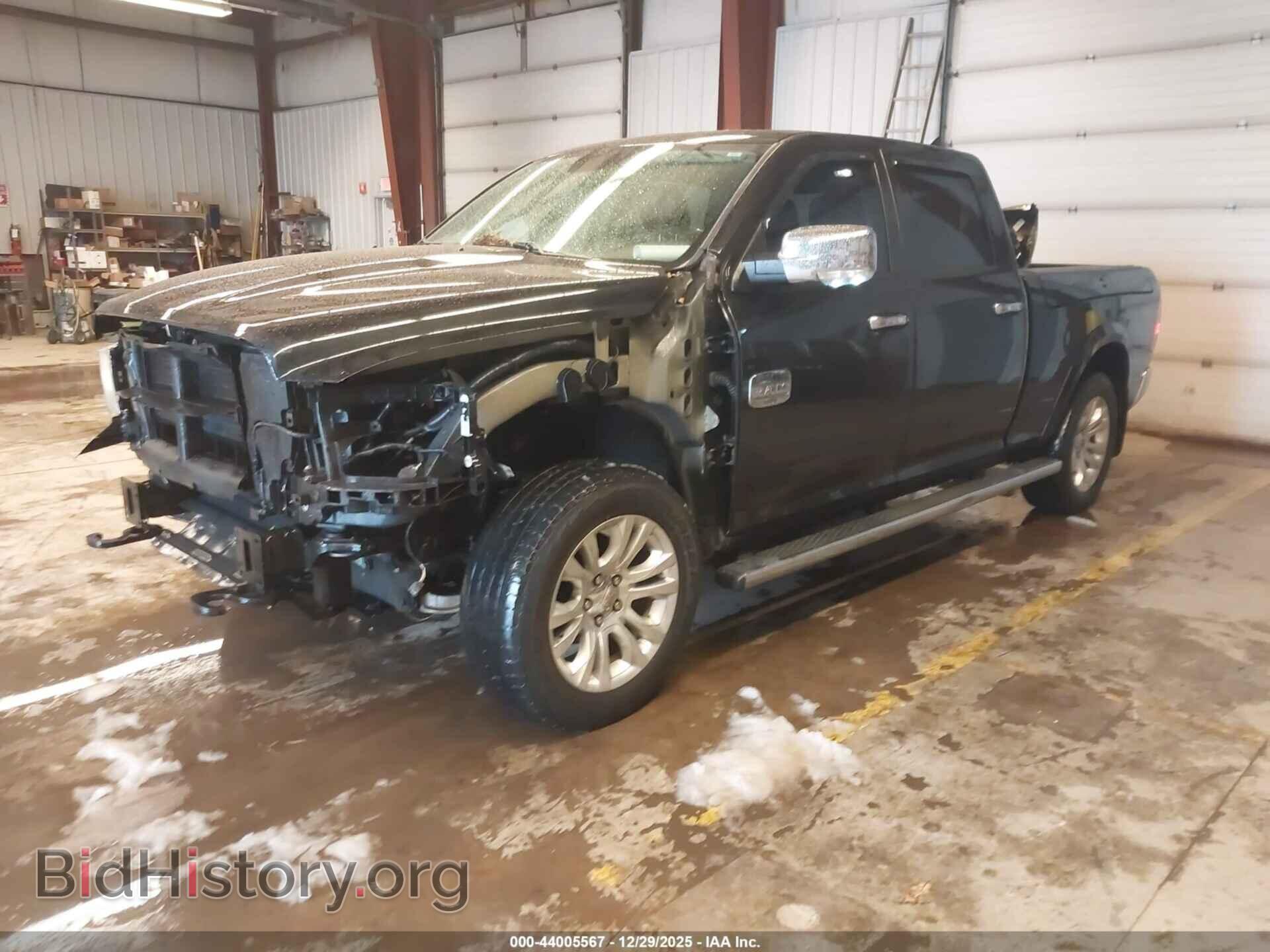 2016 RAM 1500 - VIN: 1C6RR7WT7GS127440 - Фото 2
