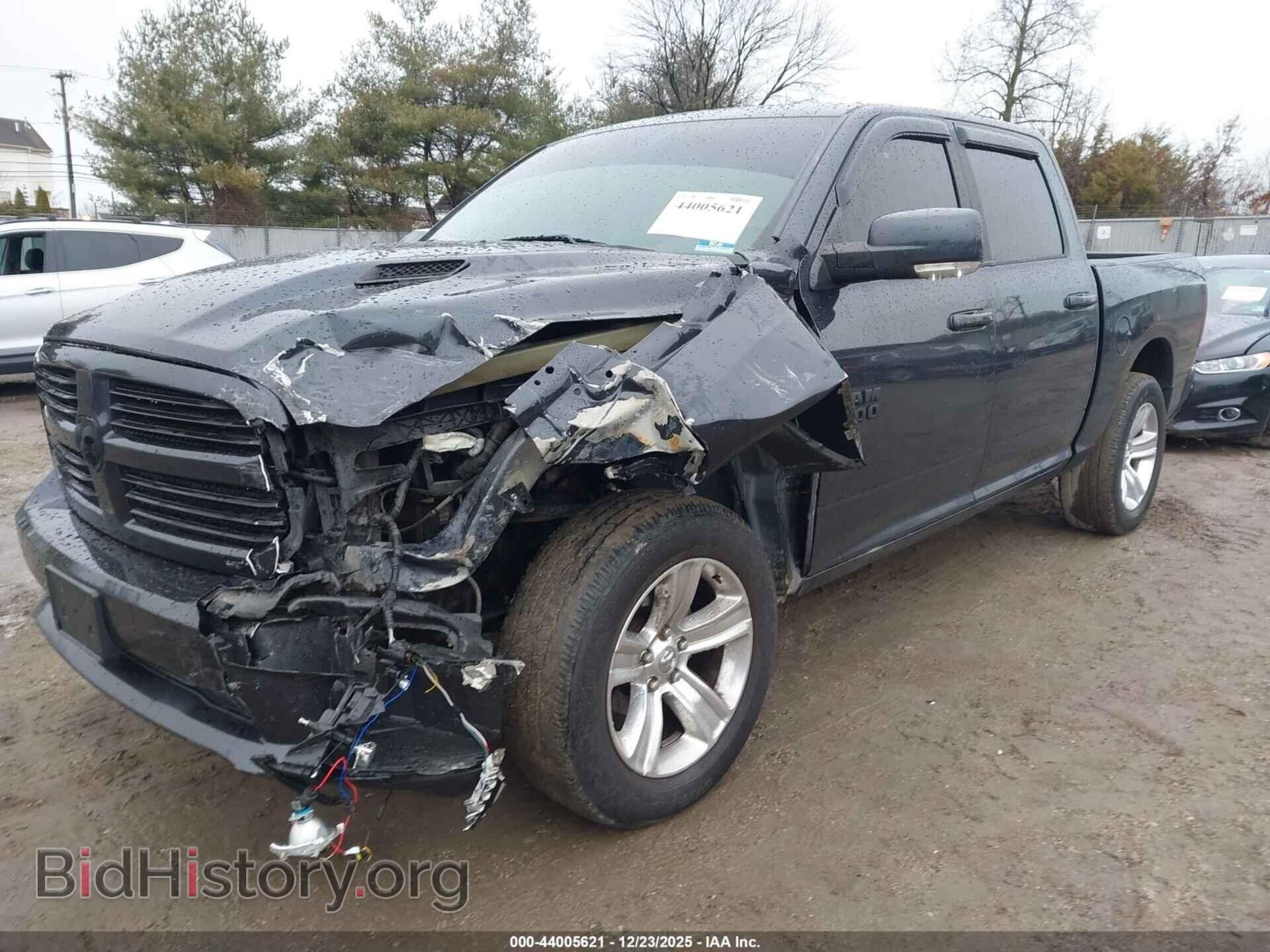 2017 RAM 1500 - VIN: 1C6RR7MT4HS863644 - Фото 2
