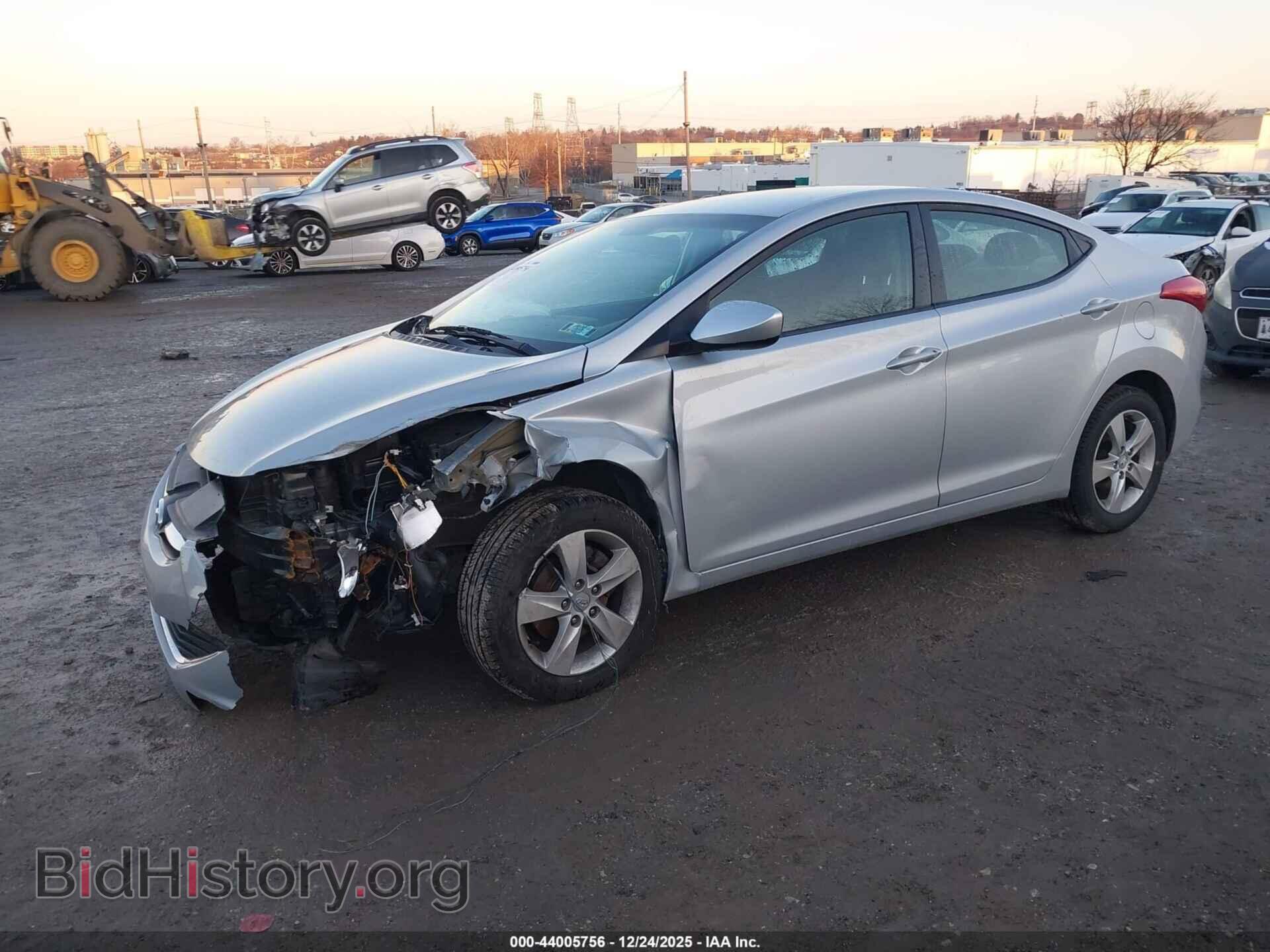 2011 HYUNDAI ELANTRA - VIN: 5NPDH4AE3BH008532 - Фото 2