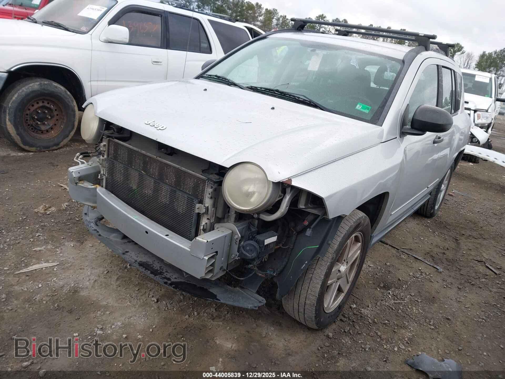 2009 JEEP COMPASS - VIN: 1J4FT47B79D102833 - Фото 2