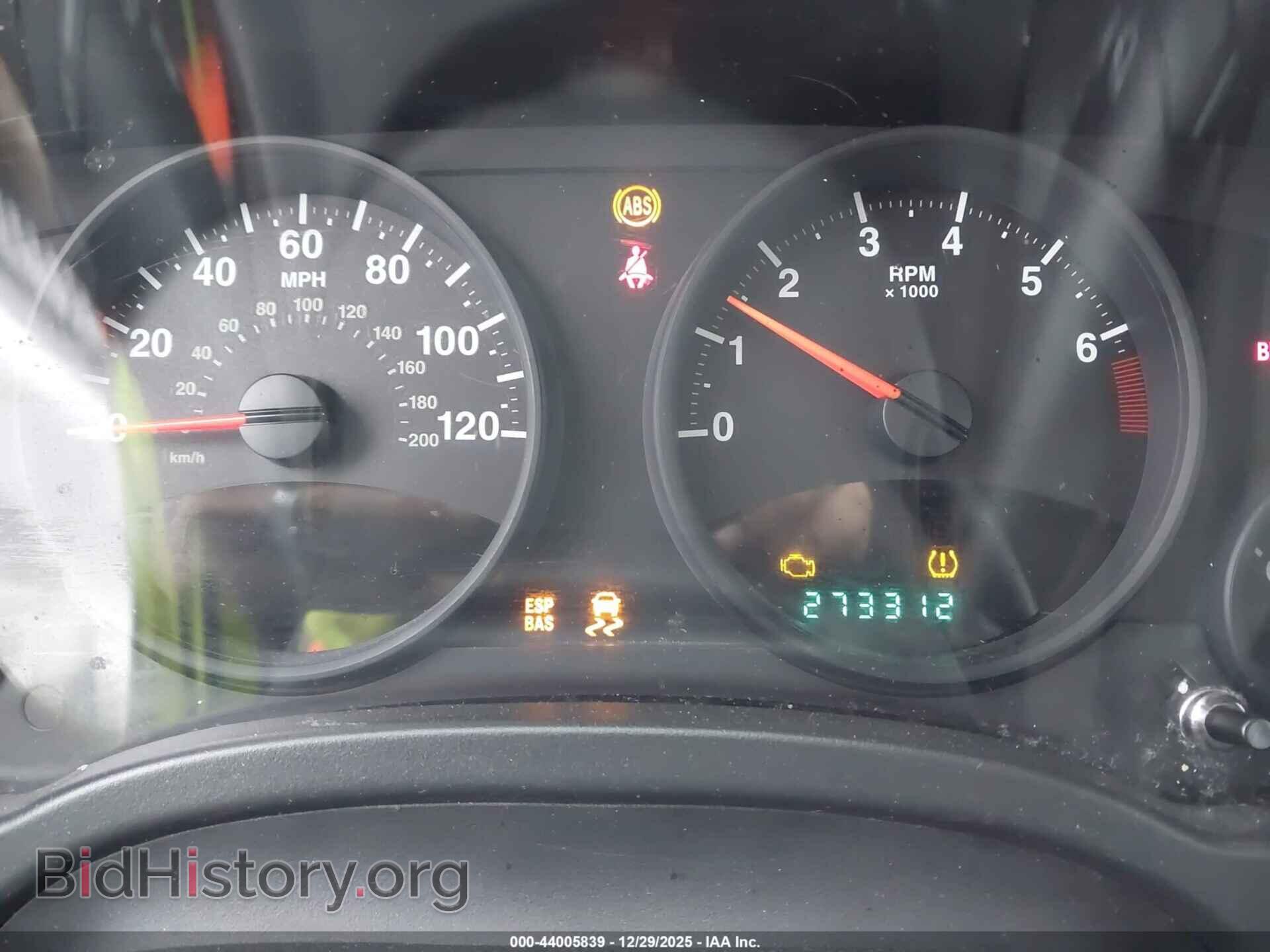 2009 JEEP COMPASS - VIN: 1J4FT47B79D102833 - Фото 7