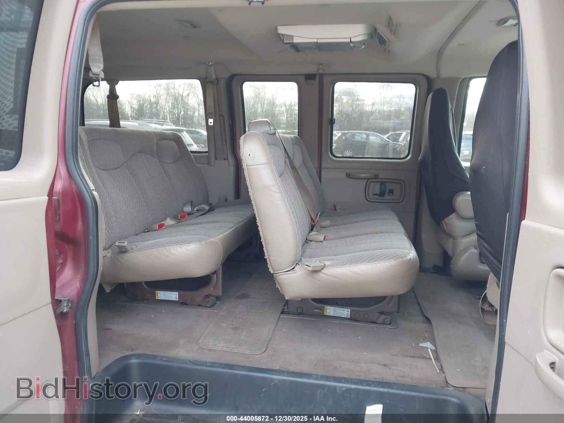 2006 CHEVROLET EXPRESS - VIN: 1GNFH15T261132926 - Фото 8