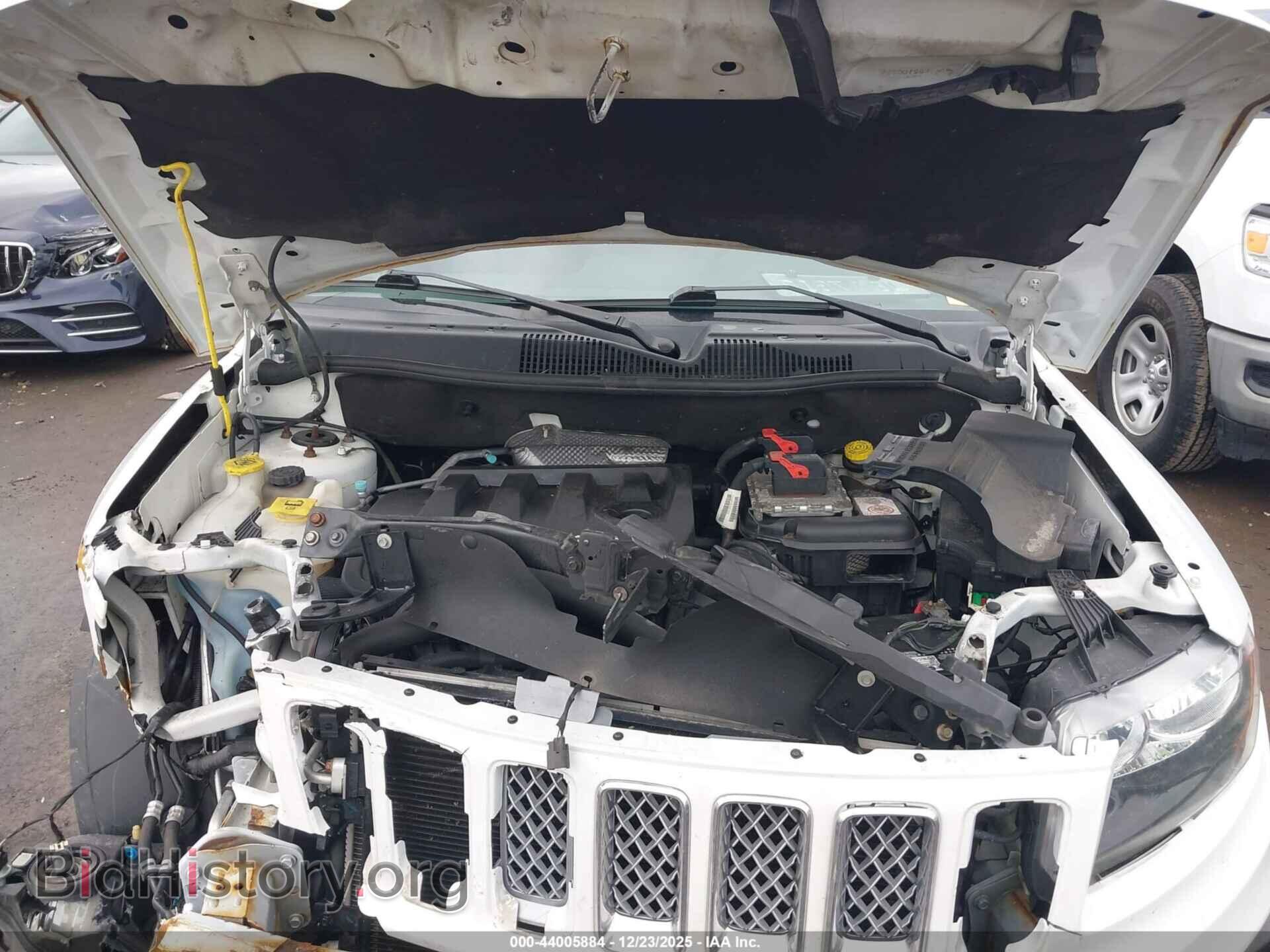 2016 JEEP COMPASS - VIN: 1C4NJDEB3GD745574 - Фото 10