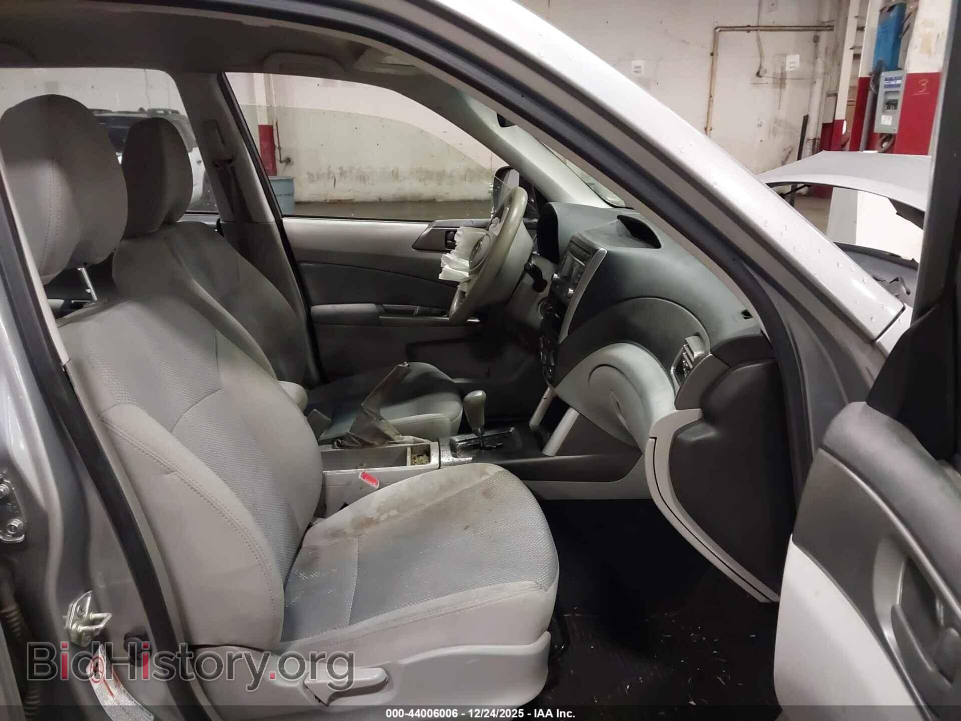 2011 SUBARU FORESTER - VIN: JF2SHABC9BH773313 - Фото 5