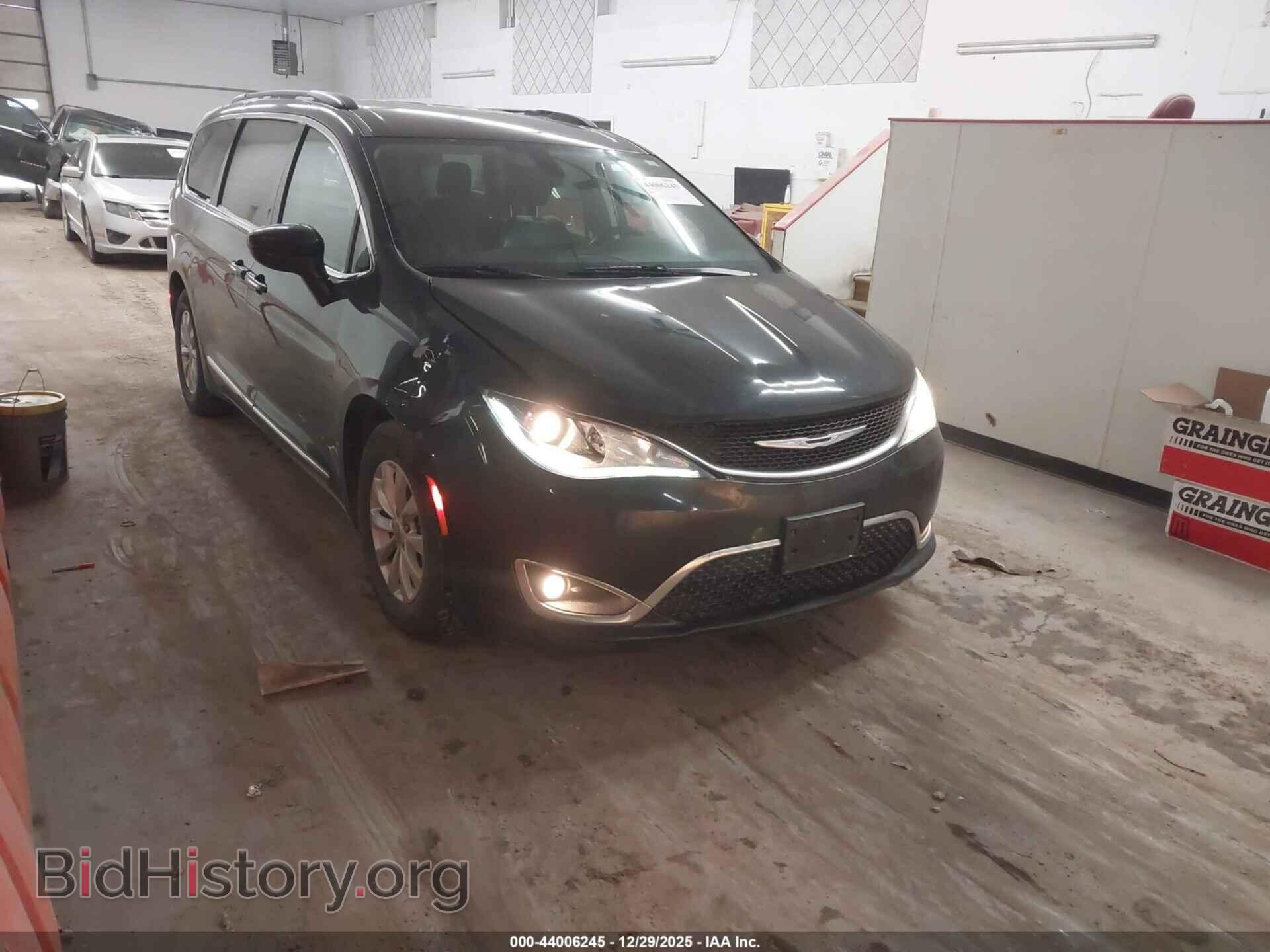 Фотография 2C4RC1BG0HR530002 - CHRYSLER PACIFICA 2017