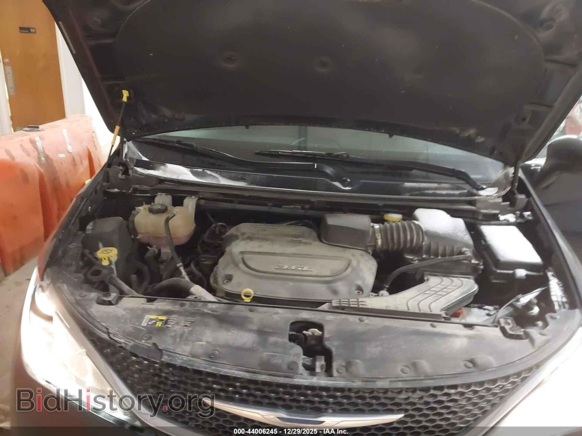 2017 CHRYSLER PACIFICA - VIN: 2C4RC1BG0HR530002 - Фото 10