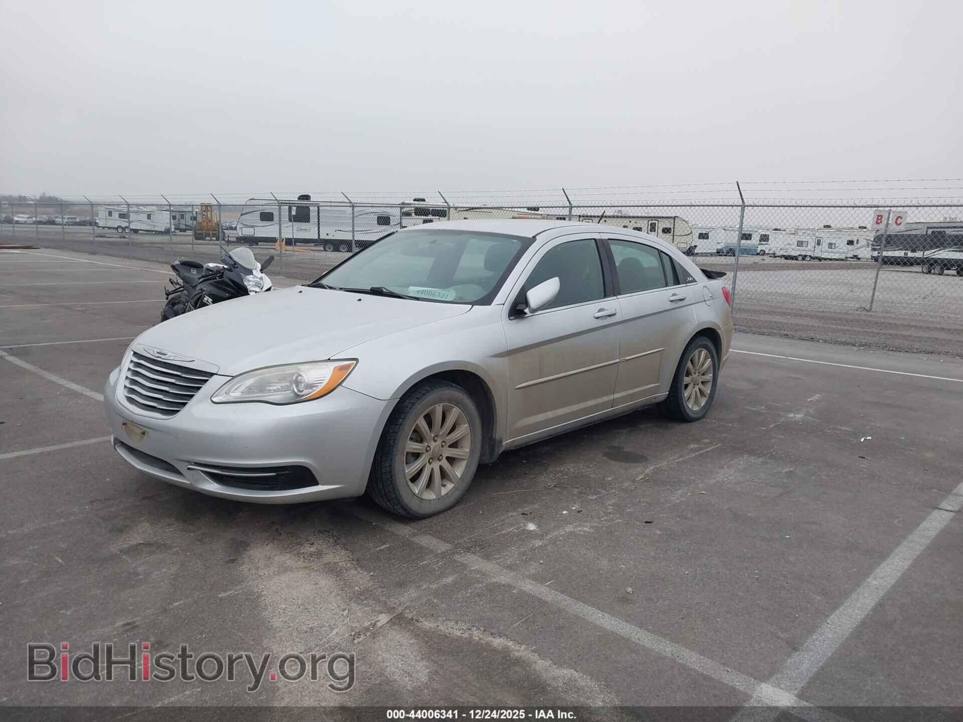 2012 CHRYSLER 200 - VIN: 1C3CCBBB6CN155081 - Фото 2