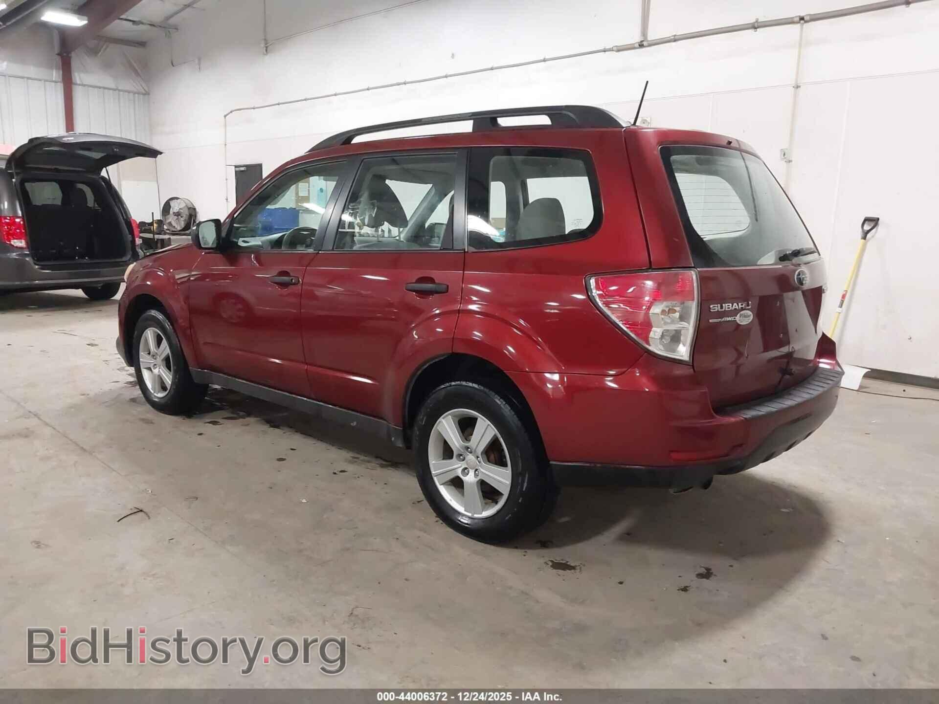 2011 SUBARU FORESTER - VIN: JF2SHBBC2BH710141 - Фото 3