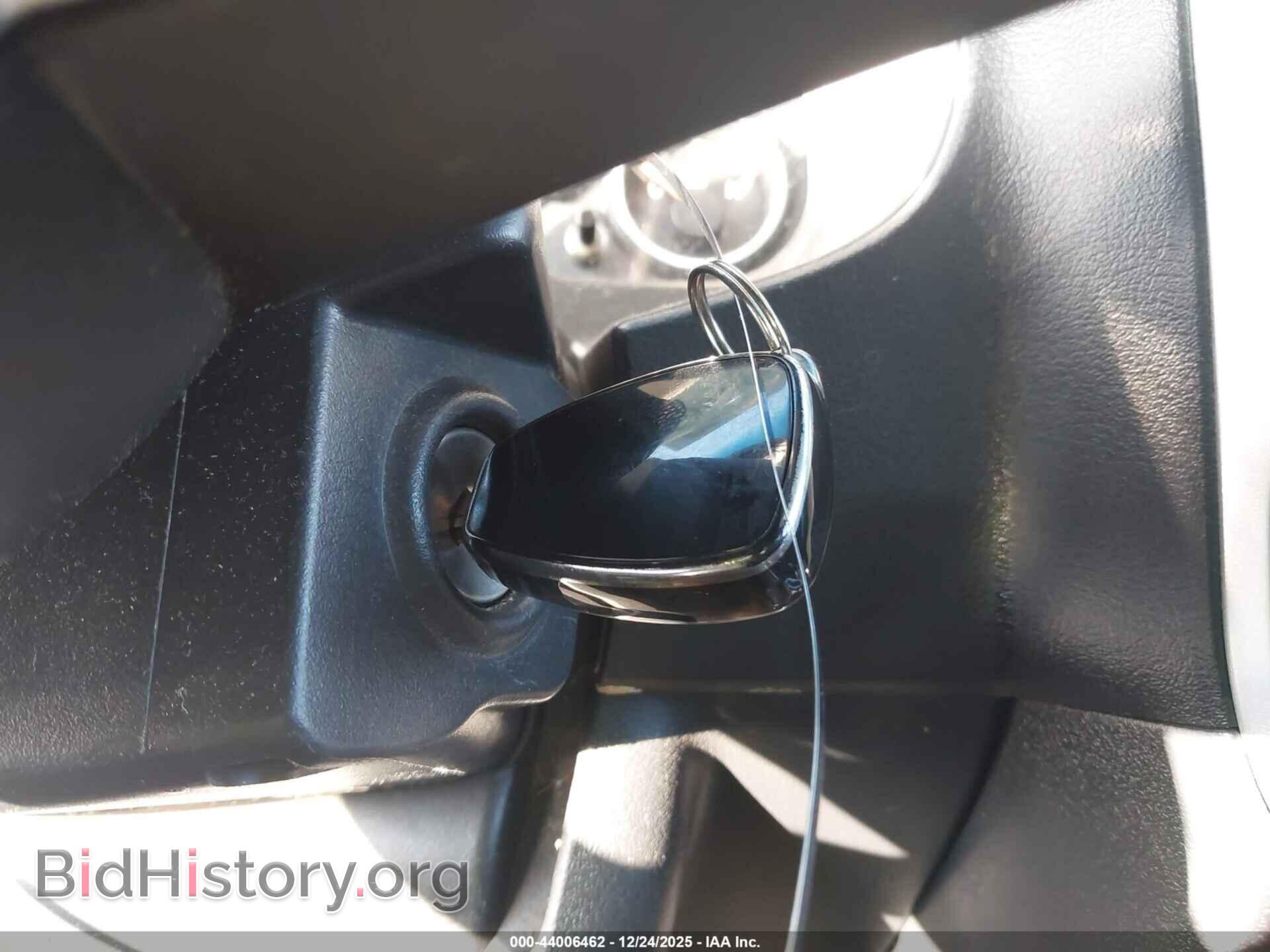2015 JEEP COMPASS - VIN: 1C4NJDEB6FD412171 - Photo 11