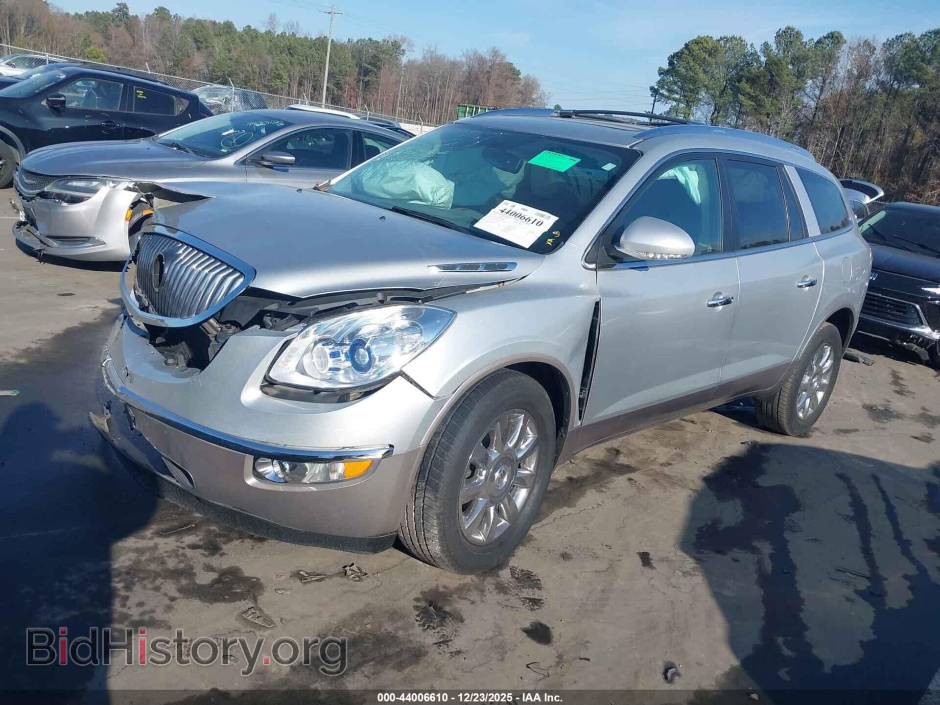 2012 BUICK ENCLAVE - VIN: 5GAKRCED2CJ352041 - Фото 2