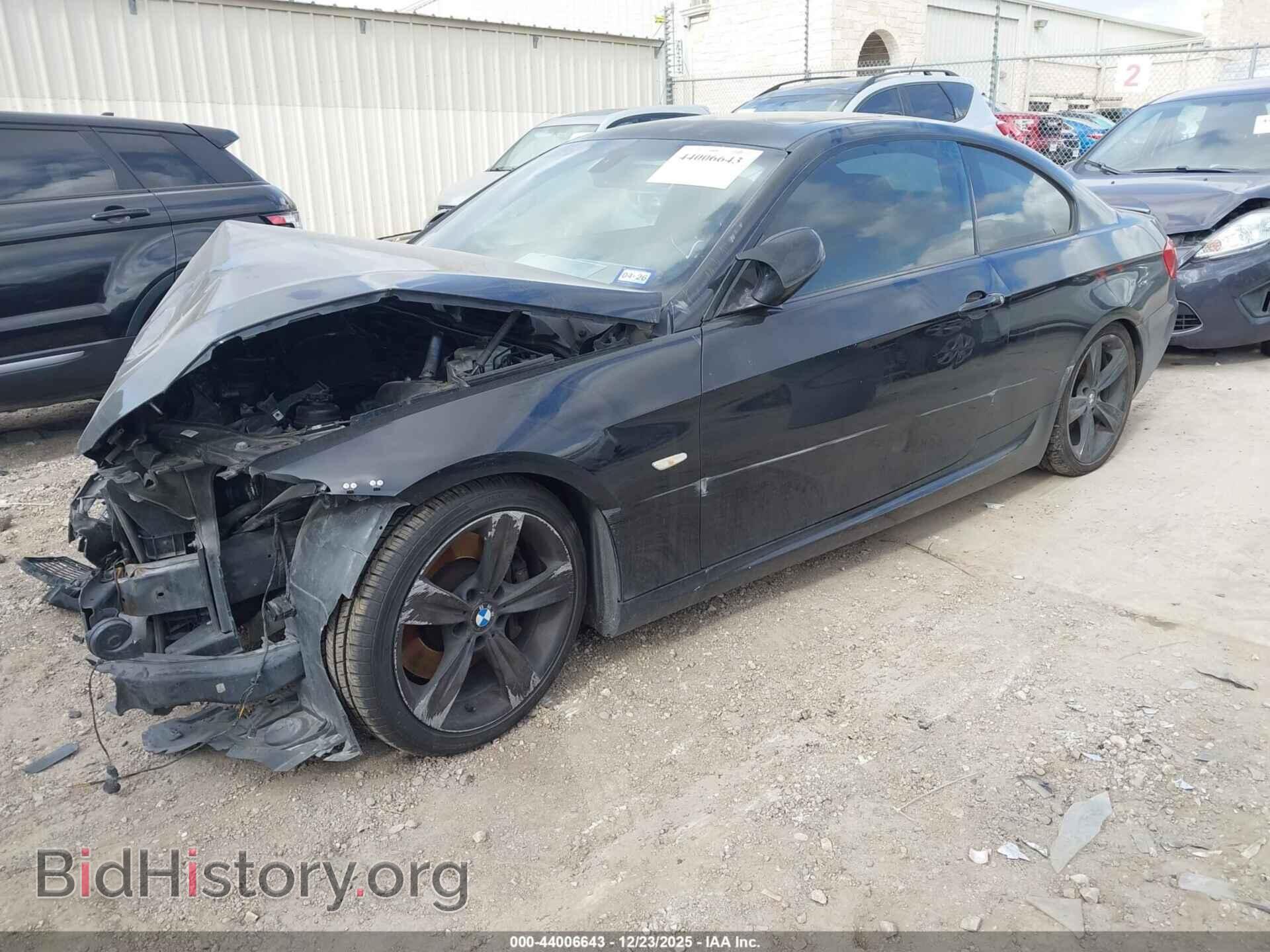 2011 BMW 335I - VIN: WBAKG7C53BE599015 - Фото 2