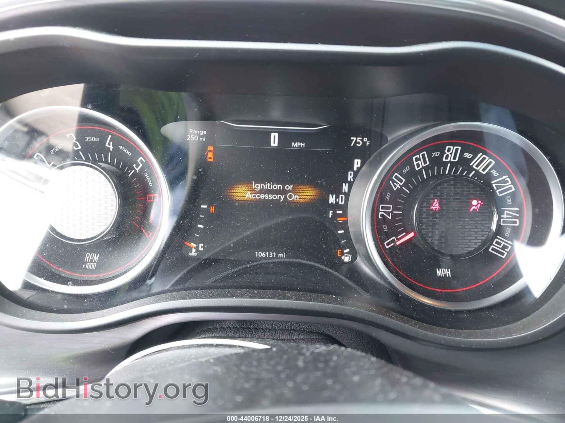 2017 DODGE CHALLENGER - VIN: 2C3CDZBTXHH555532 - Photo 7