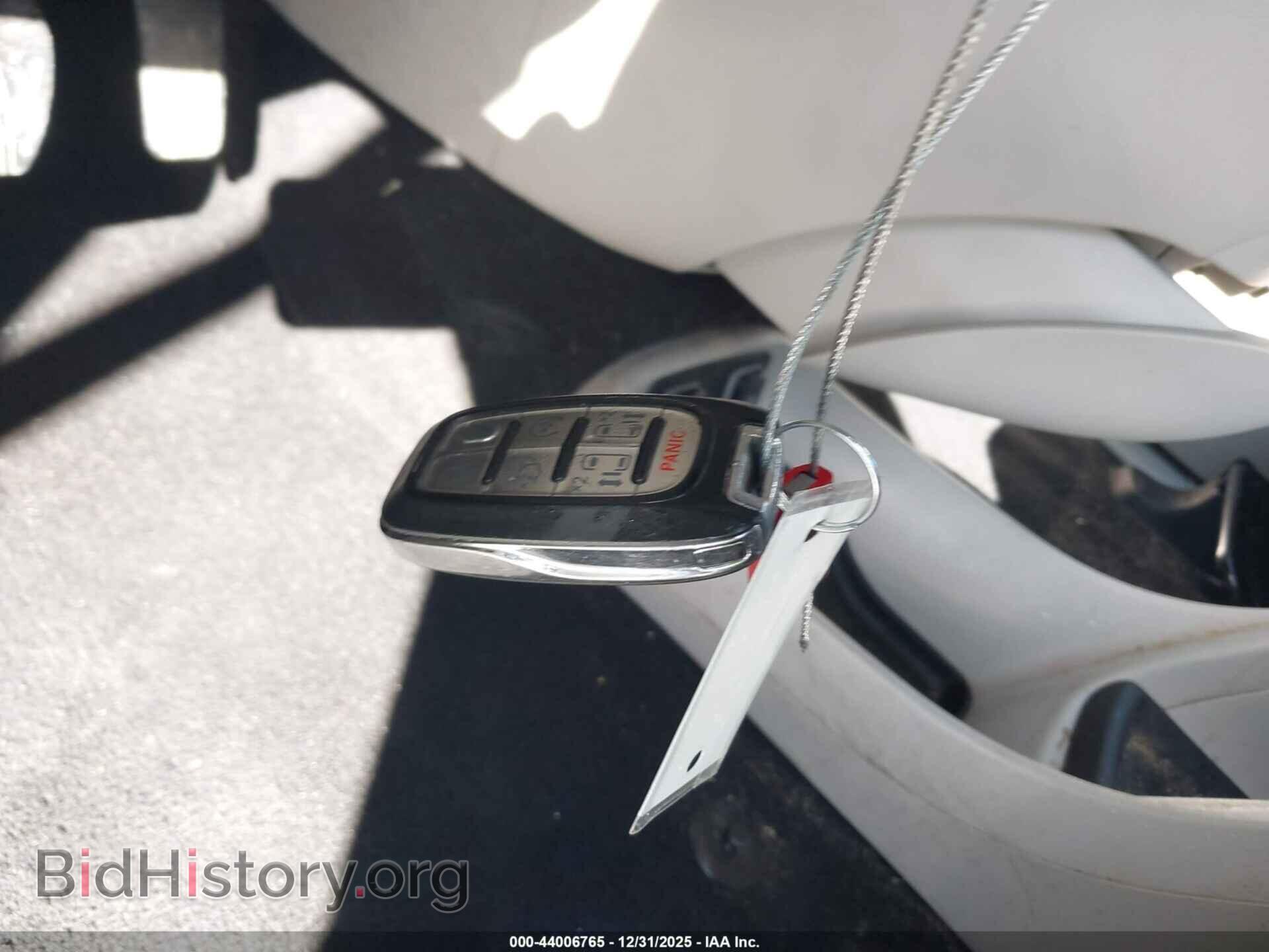 2020 CHRYSLER PACIFICA - VIN: 2C4RC1BG4LR280417 - Photo 11